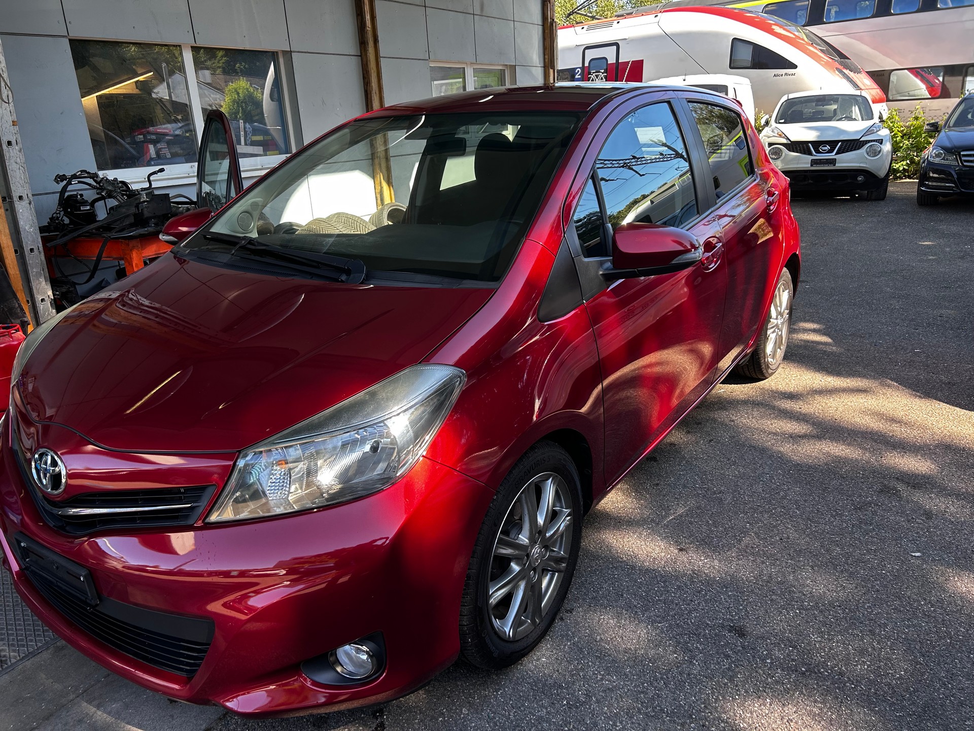 TOYOTA Yaris 1.33 Luna Multidrive-image-1