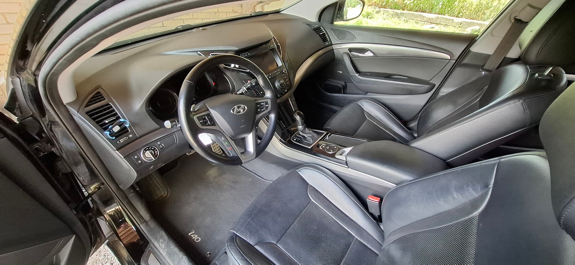 HYUNDAI 2.0 GDi Premium-image-2