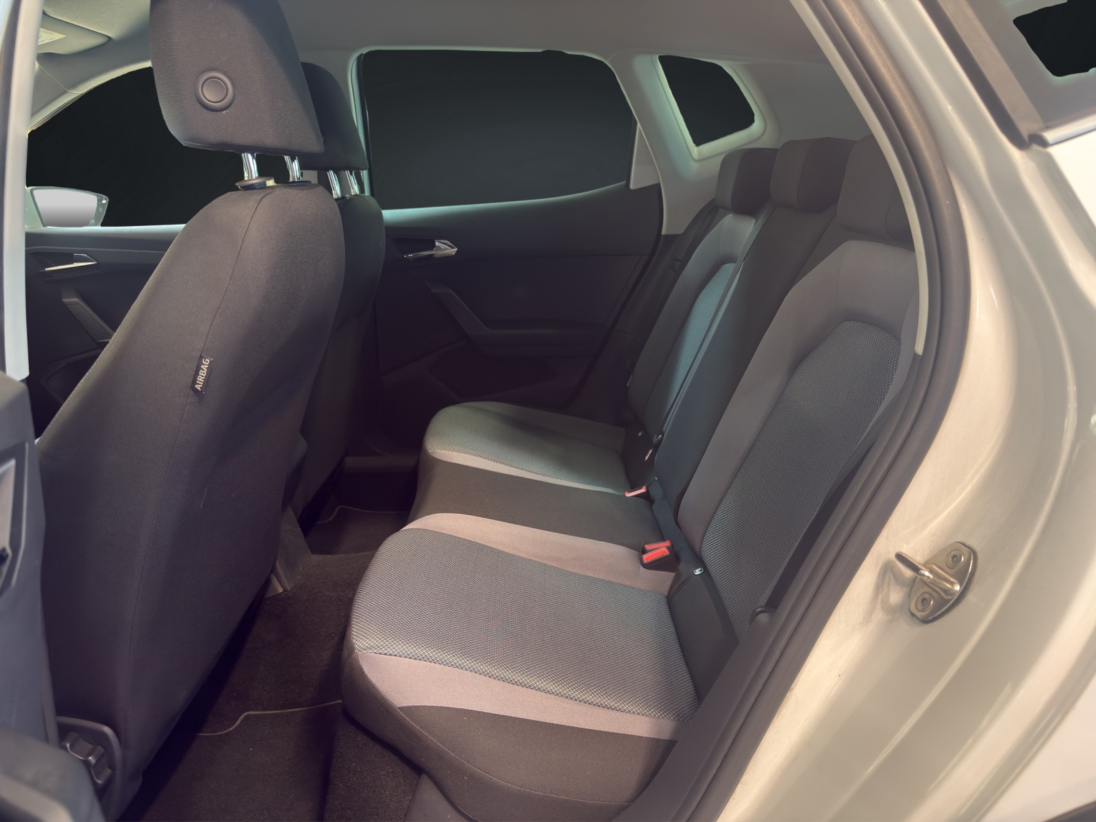 SEAT Arona 1.0 TSI Eco Style DSG-image-13
