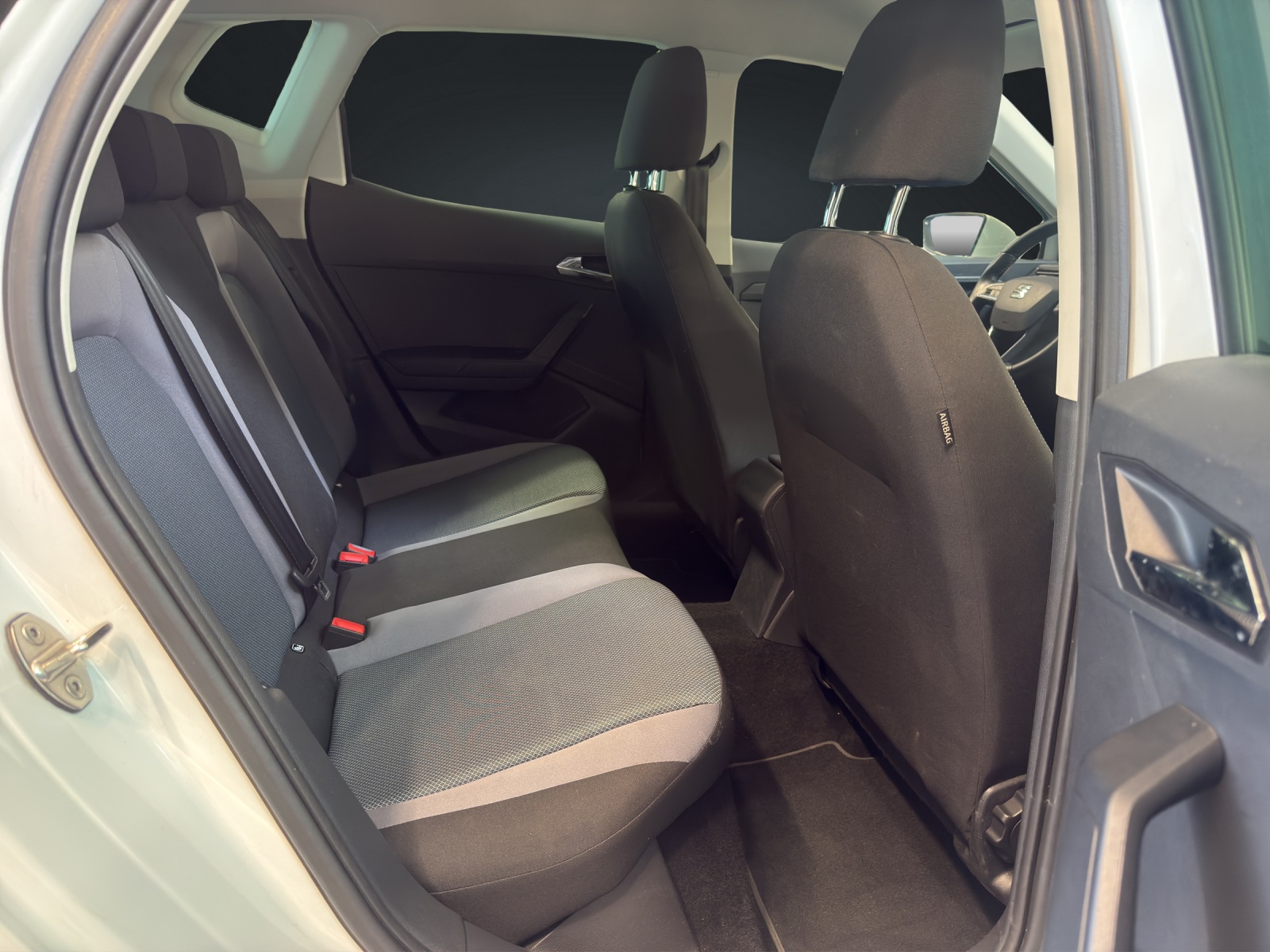 SEAT Arona 1.0 TSI Eco Style DSG-image-14