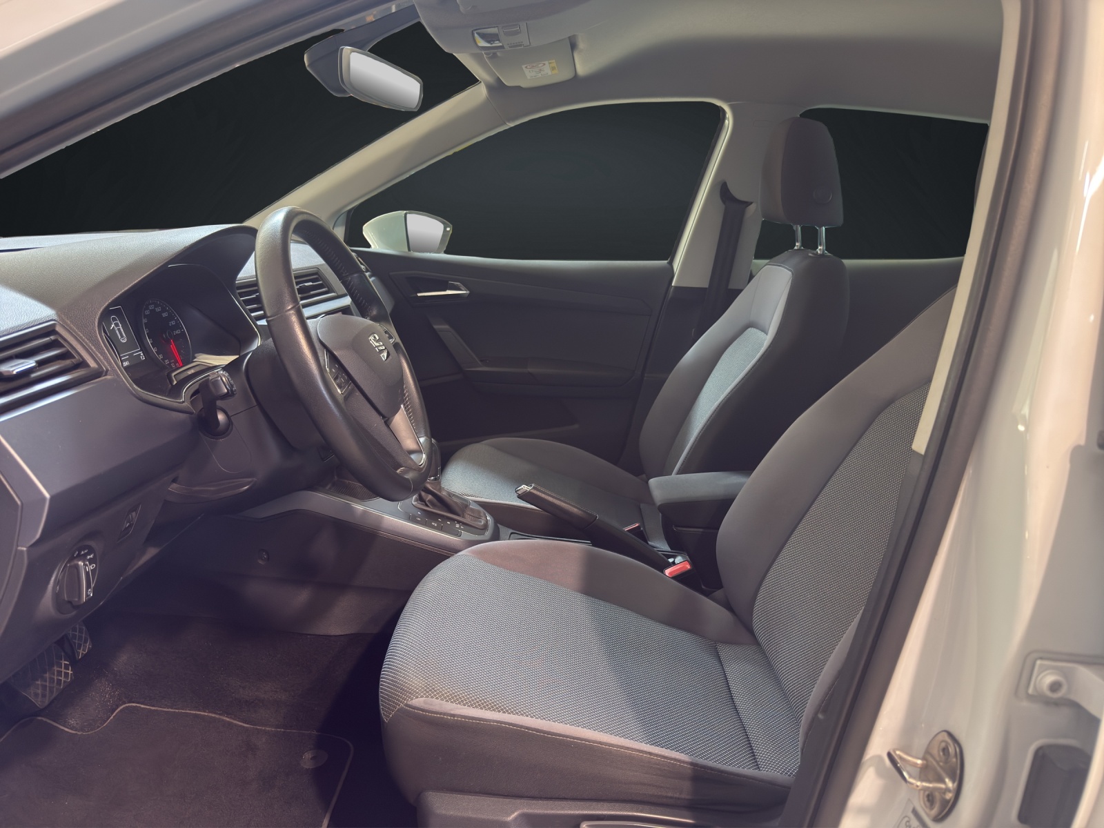SEAT Arona 1.0 TSI Eco Style DSG-image-11