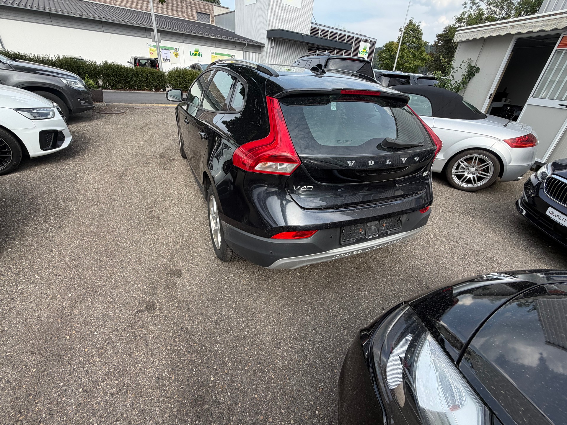 VOLVO V40 Cross Country D2 OceanRace-image-3