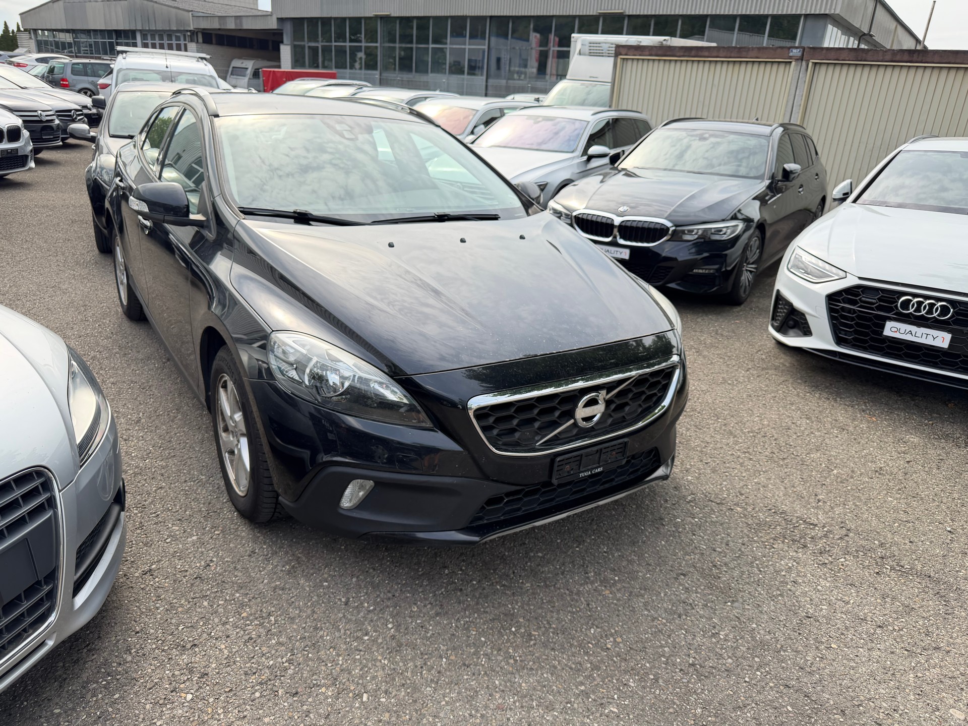 VOLVO V40 Cross Country D2 OceanRace-image-1