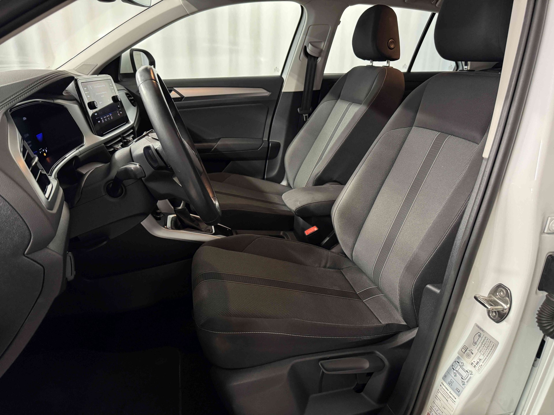 VW T-Roc 1.5 TSI EVO Life DSG-image-7