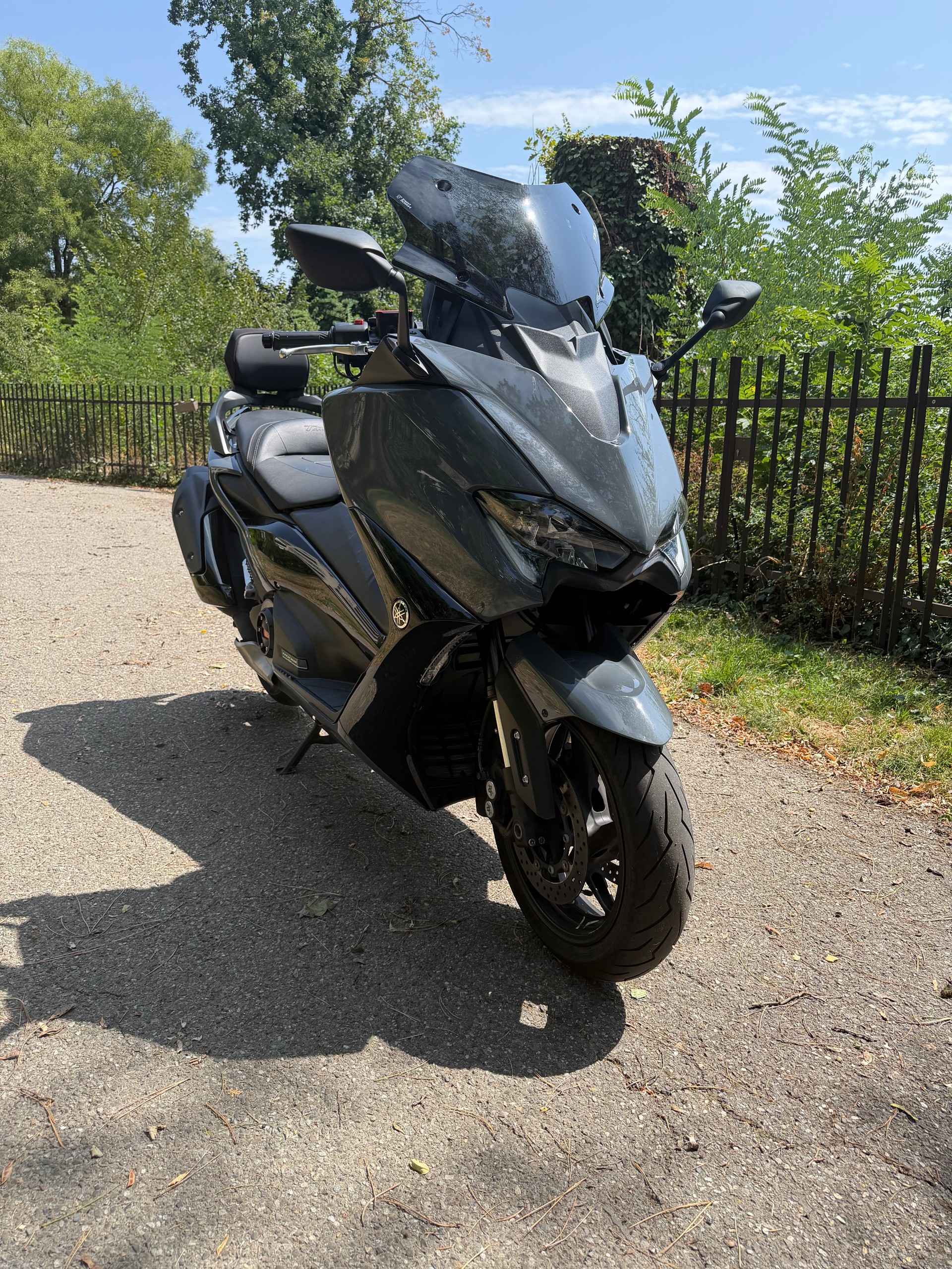 YAMAHA T-MAX 560