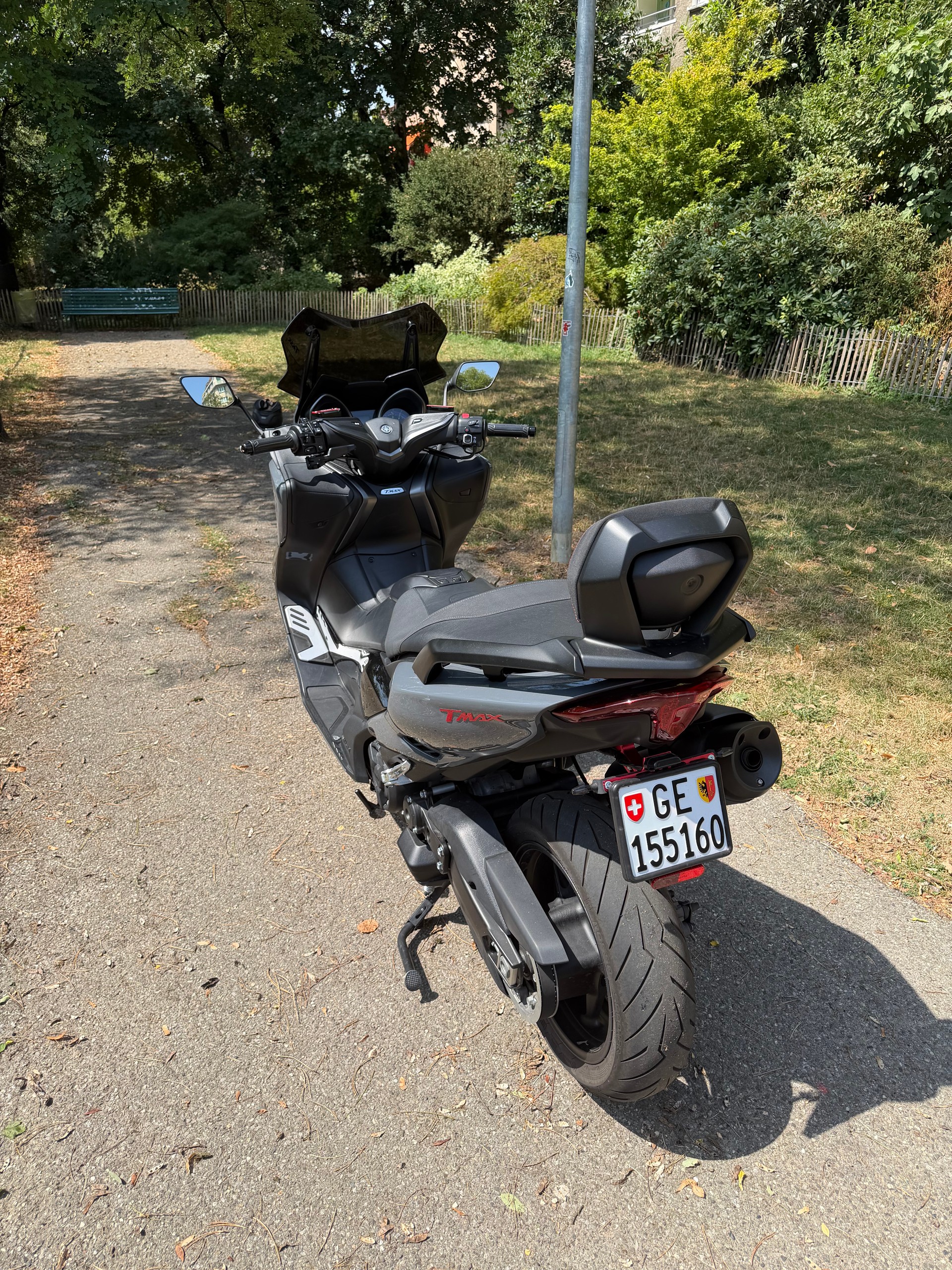 YAMAHA T-MAX 560-image-6