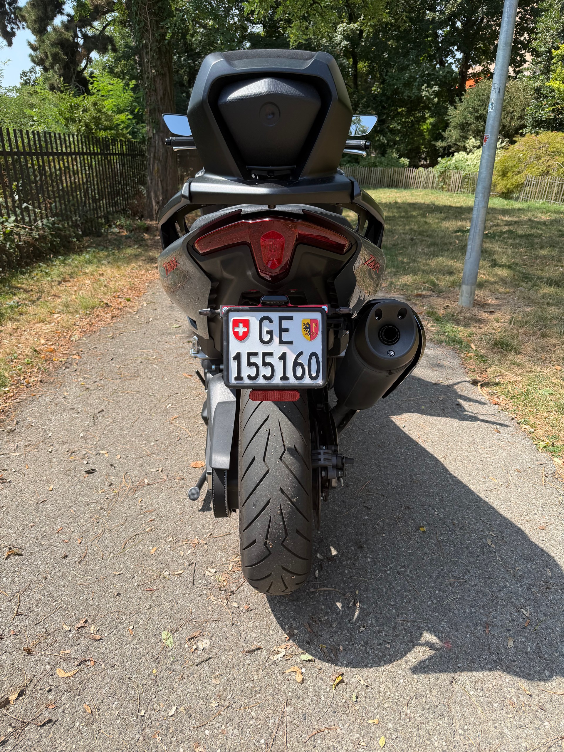 YAMAHA T-MAX 560-image-7