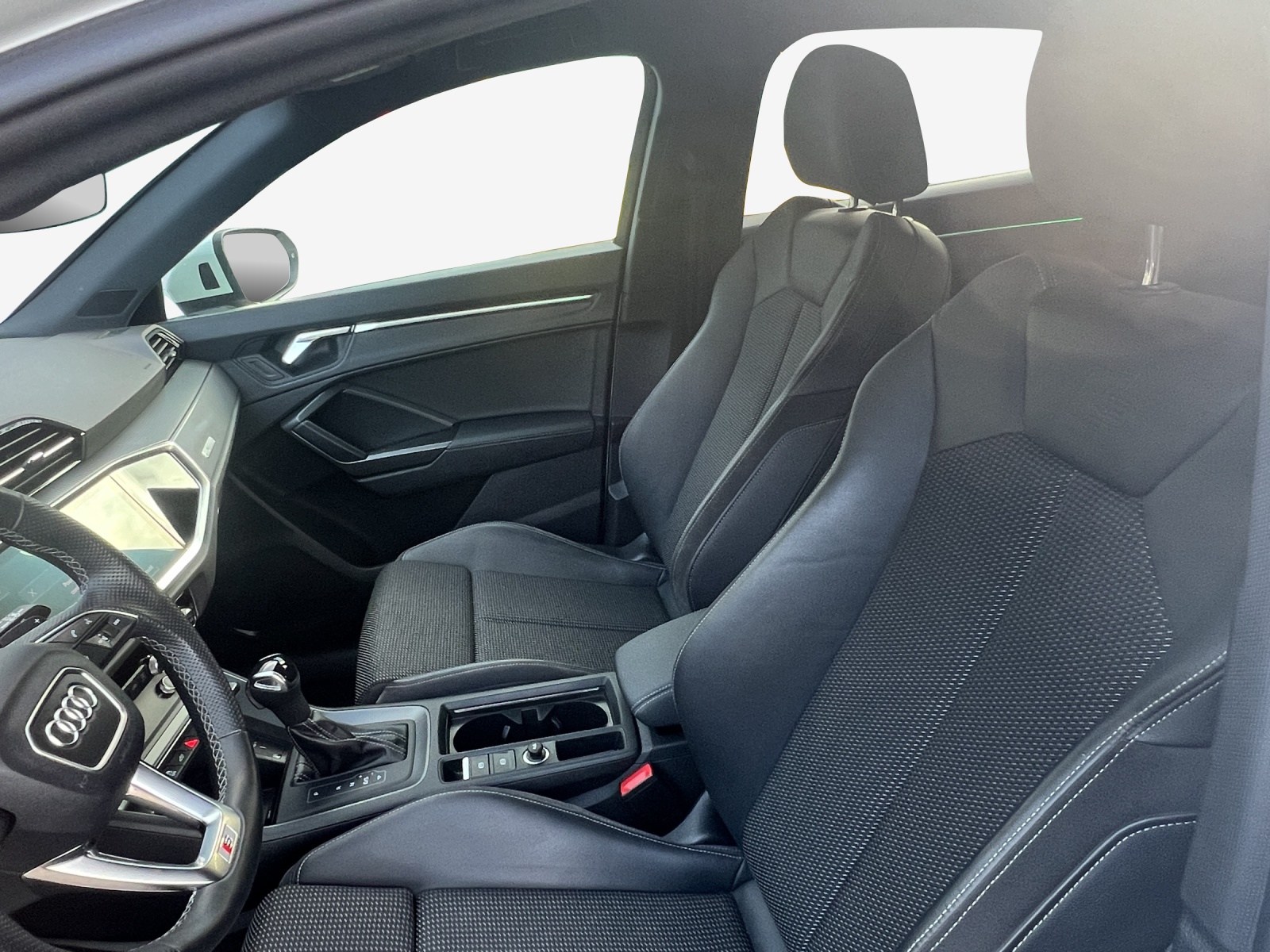 AUDI Q3 Sportback 45 TFSI e S line Attraction S-tronic-image-7