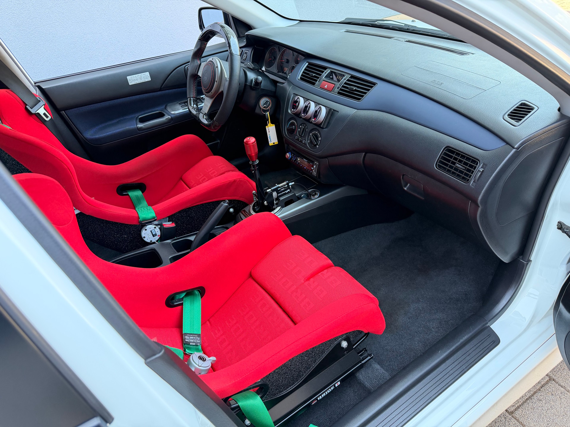 MITSUBISHI Lancer Evo VIII MR RS-image-16