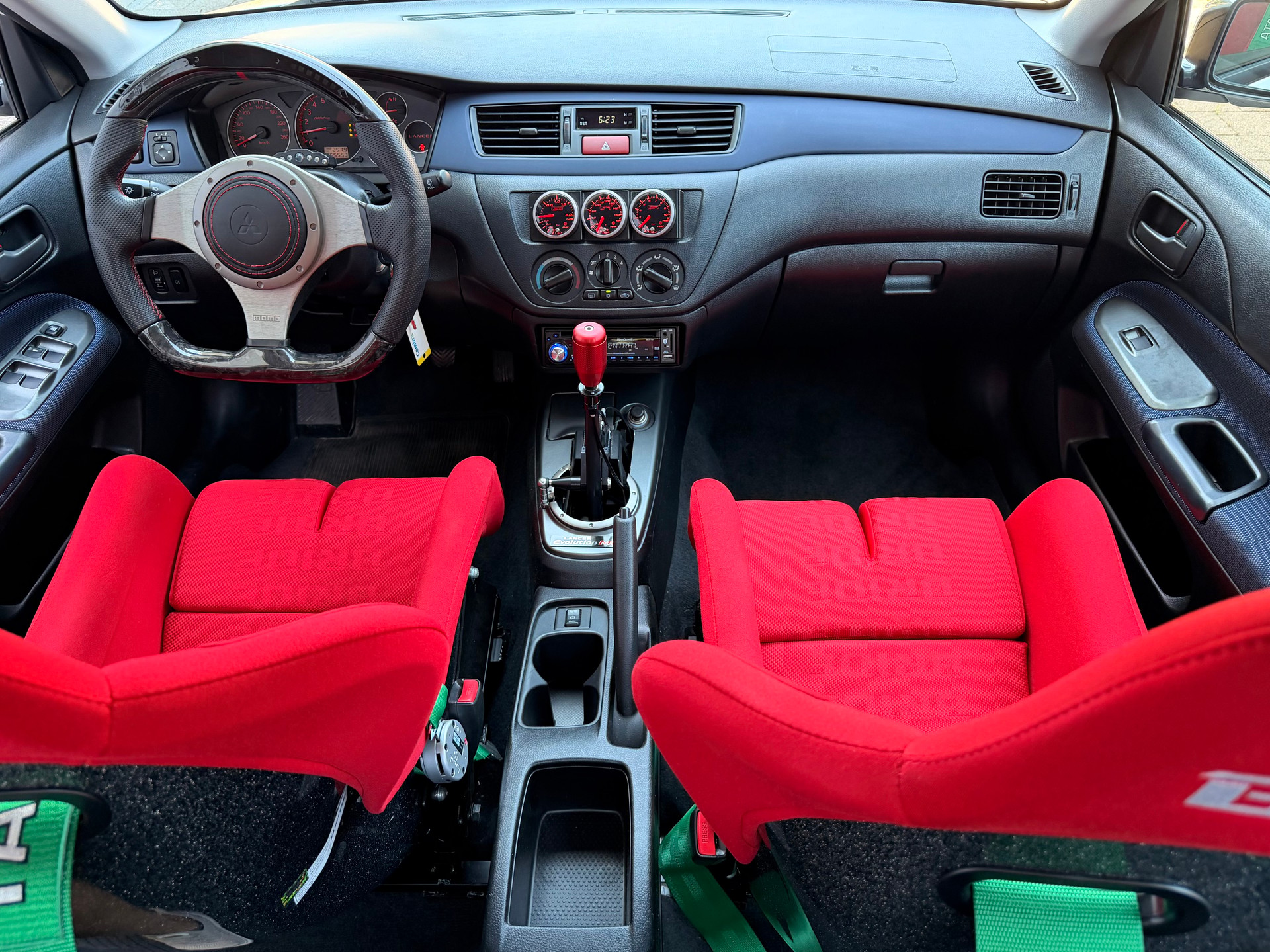 MITSUBISHI Lancer Evo VIII MR RS-image-14