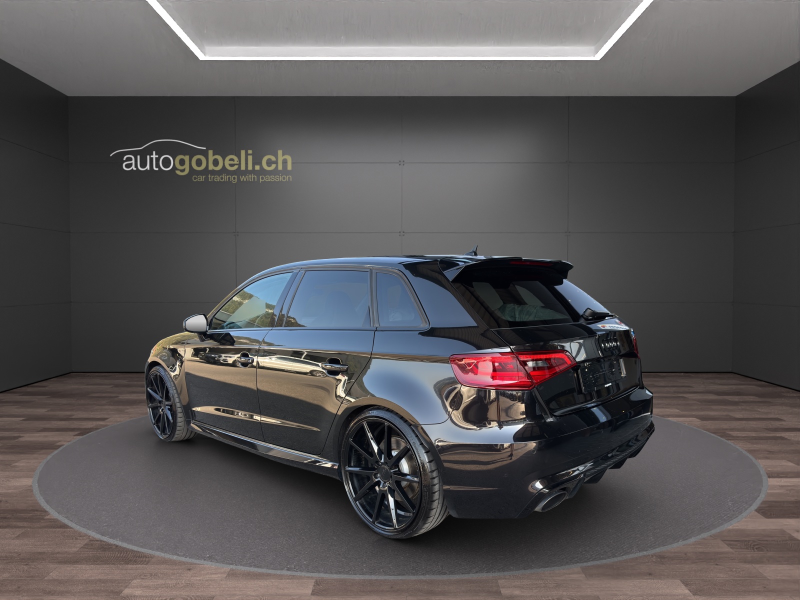 AUDI RS3 2.5 TSI quattro S-tronic-showroom-element-1