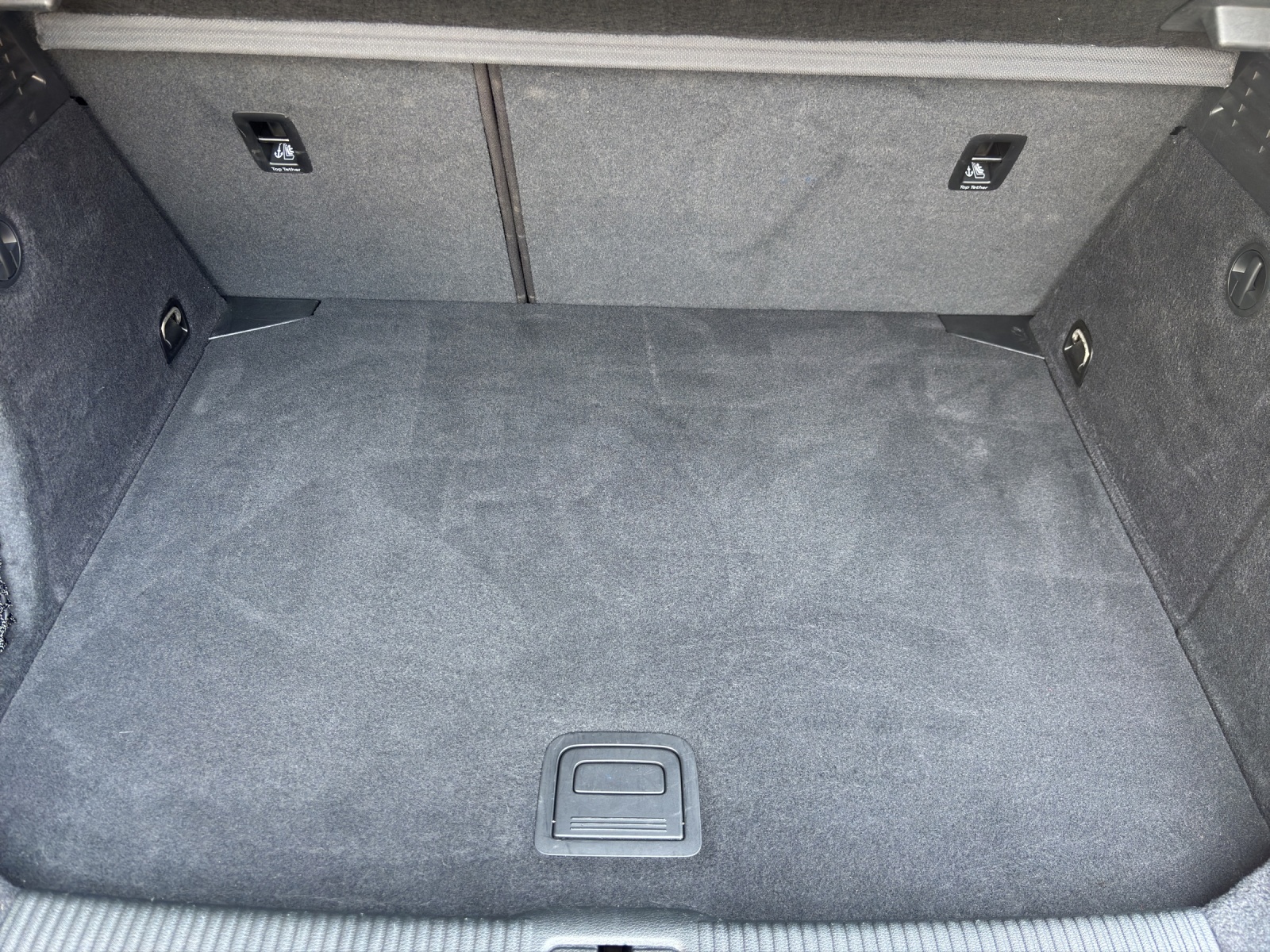 AUDI RS3 2.5 TSI quattro S-tronic-image-12
