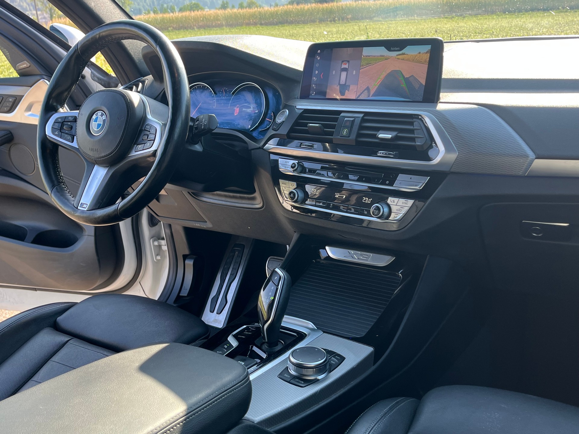 BMW X3 xDrive 30d Individual M Sport Steptronic-image-12