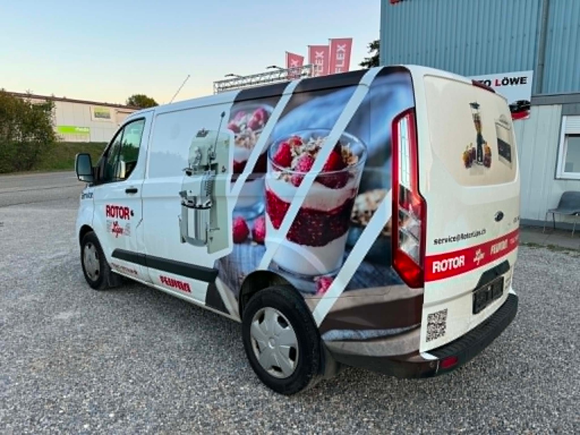 FORD Transit Custom Van 340 L1H1 Limited-image-8
