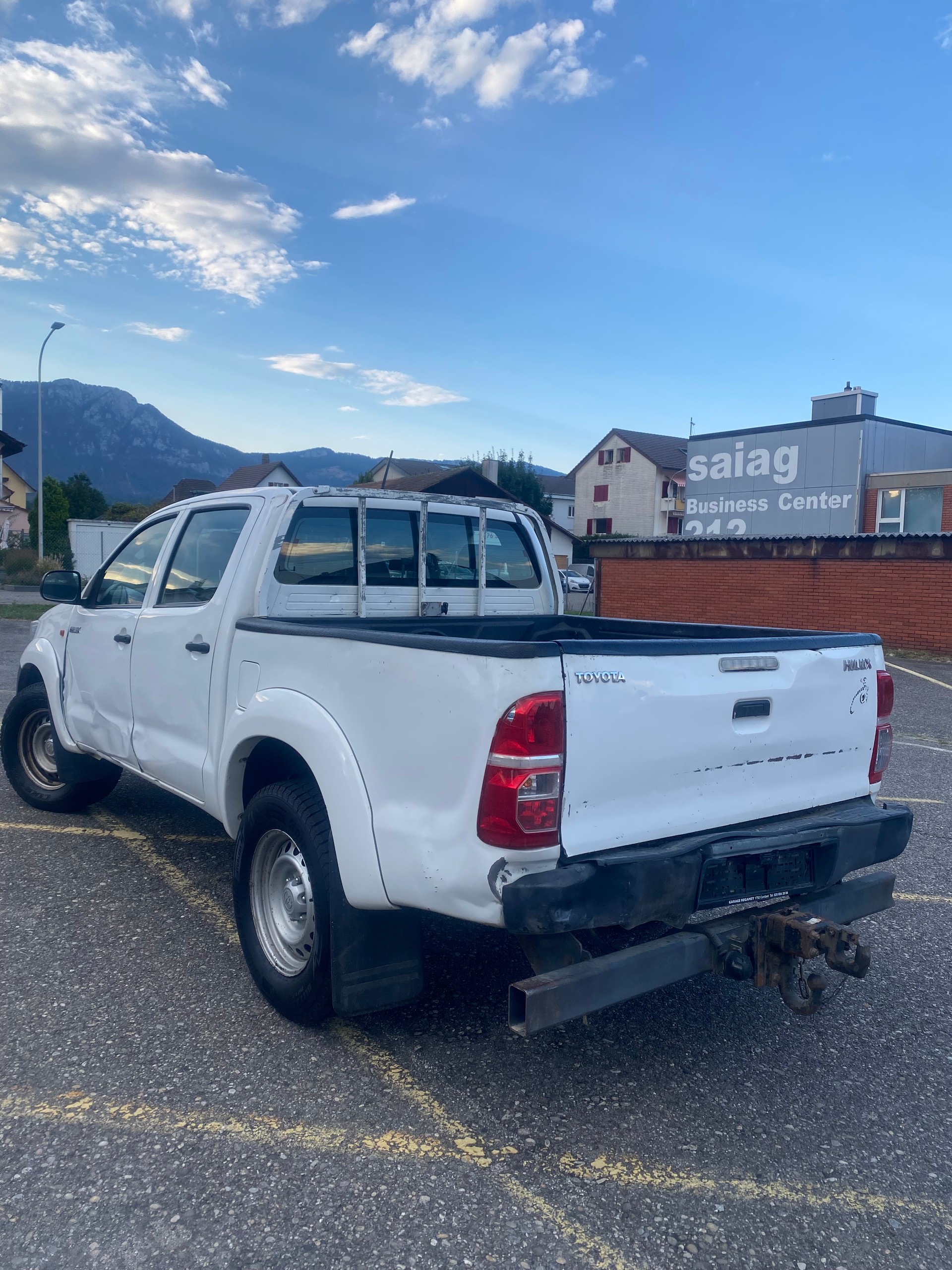 TOYOTA Hilux 2.5D 4WD Double Cab Luna-image-10