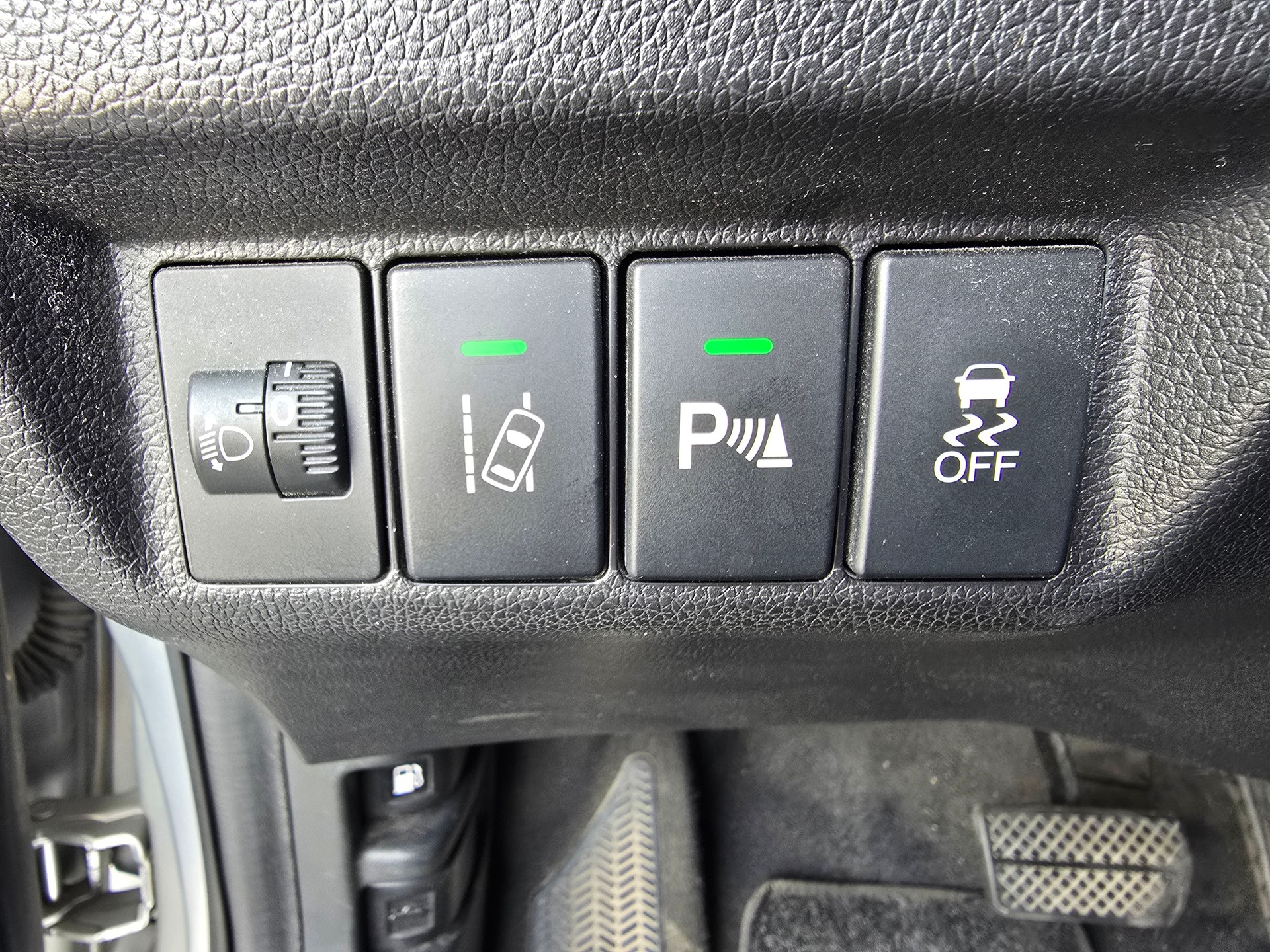HONDA Jazz 1.3i-VTEC Elegance-image-6