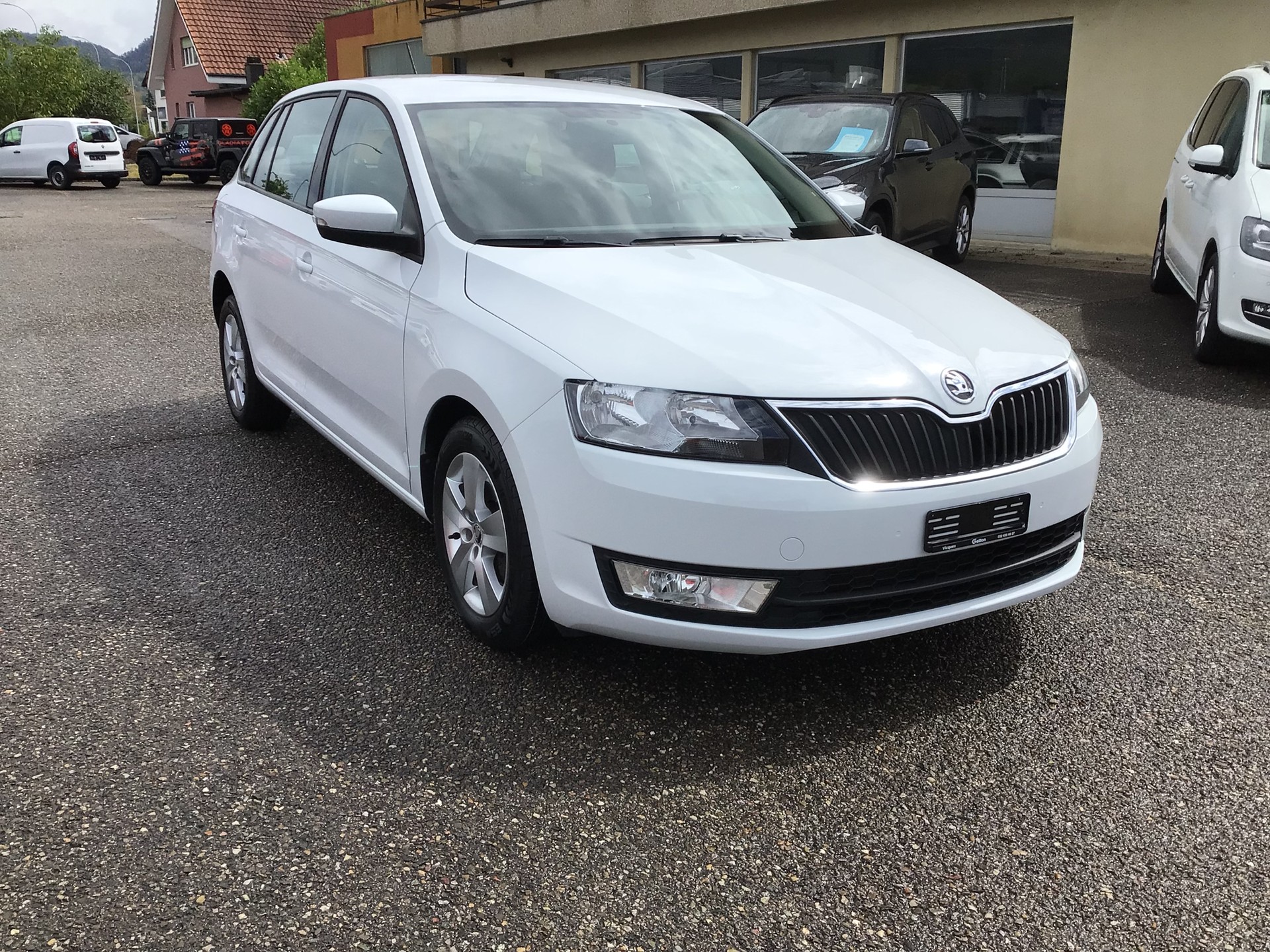 SKODA Rapid Spaceback 1.4 TSI Ambition DSG-image-2
