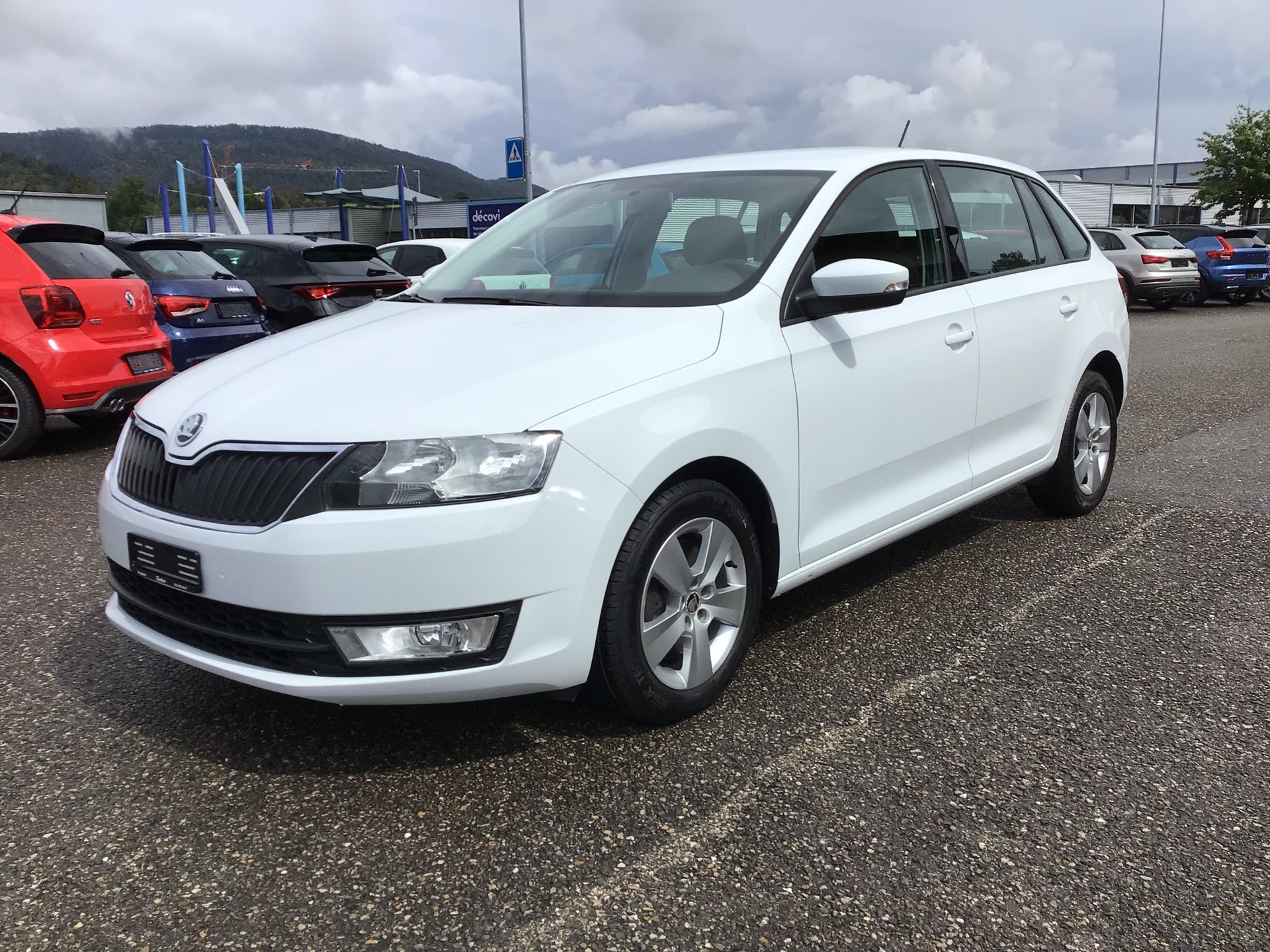 SKODA Rapid Spaceback 1.4 TSI Ambition DSG-image-0