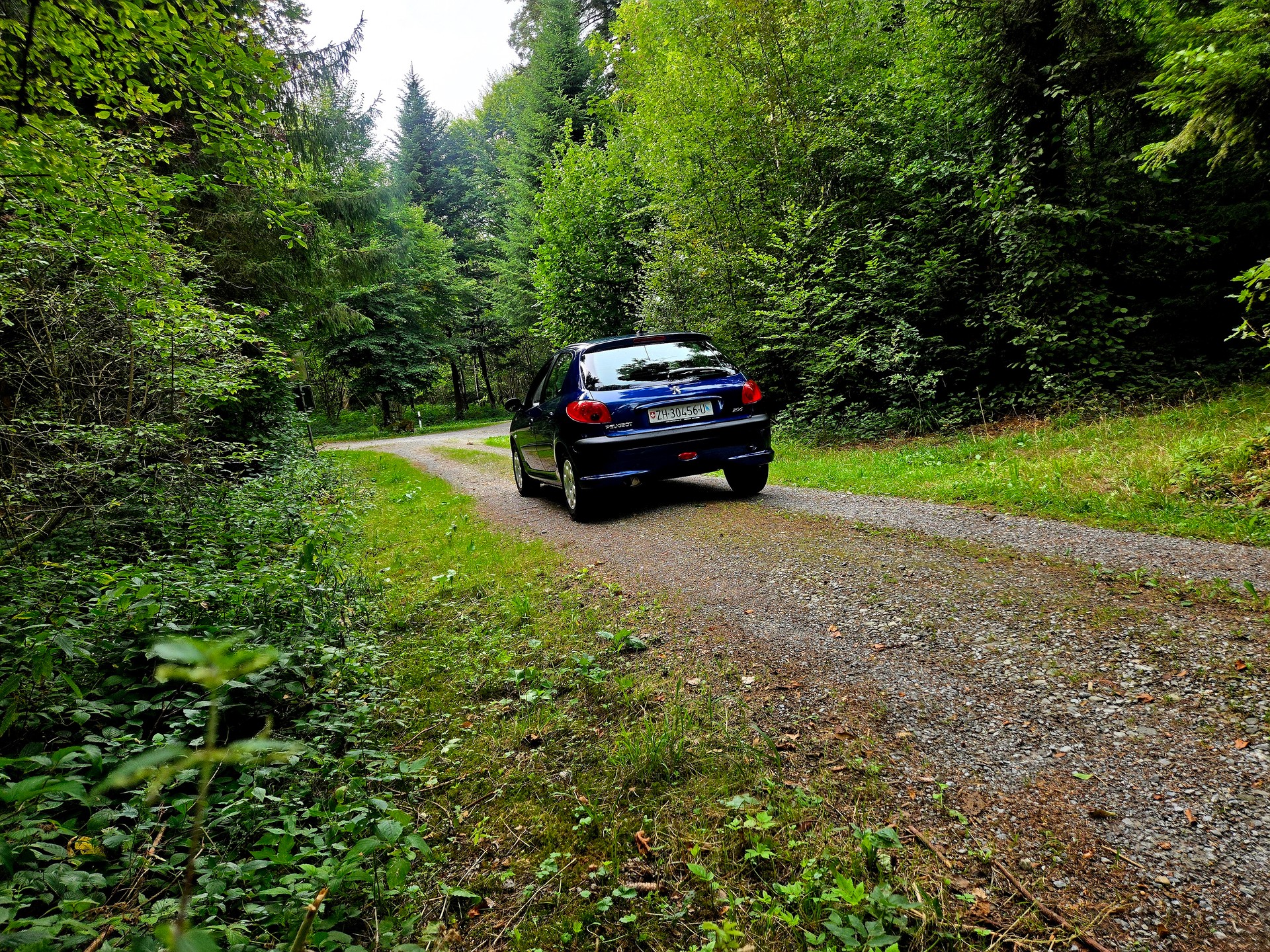 PEUGEOT 206 1.6 16V (XT) Premium-image-9