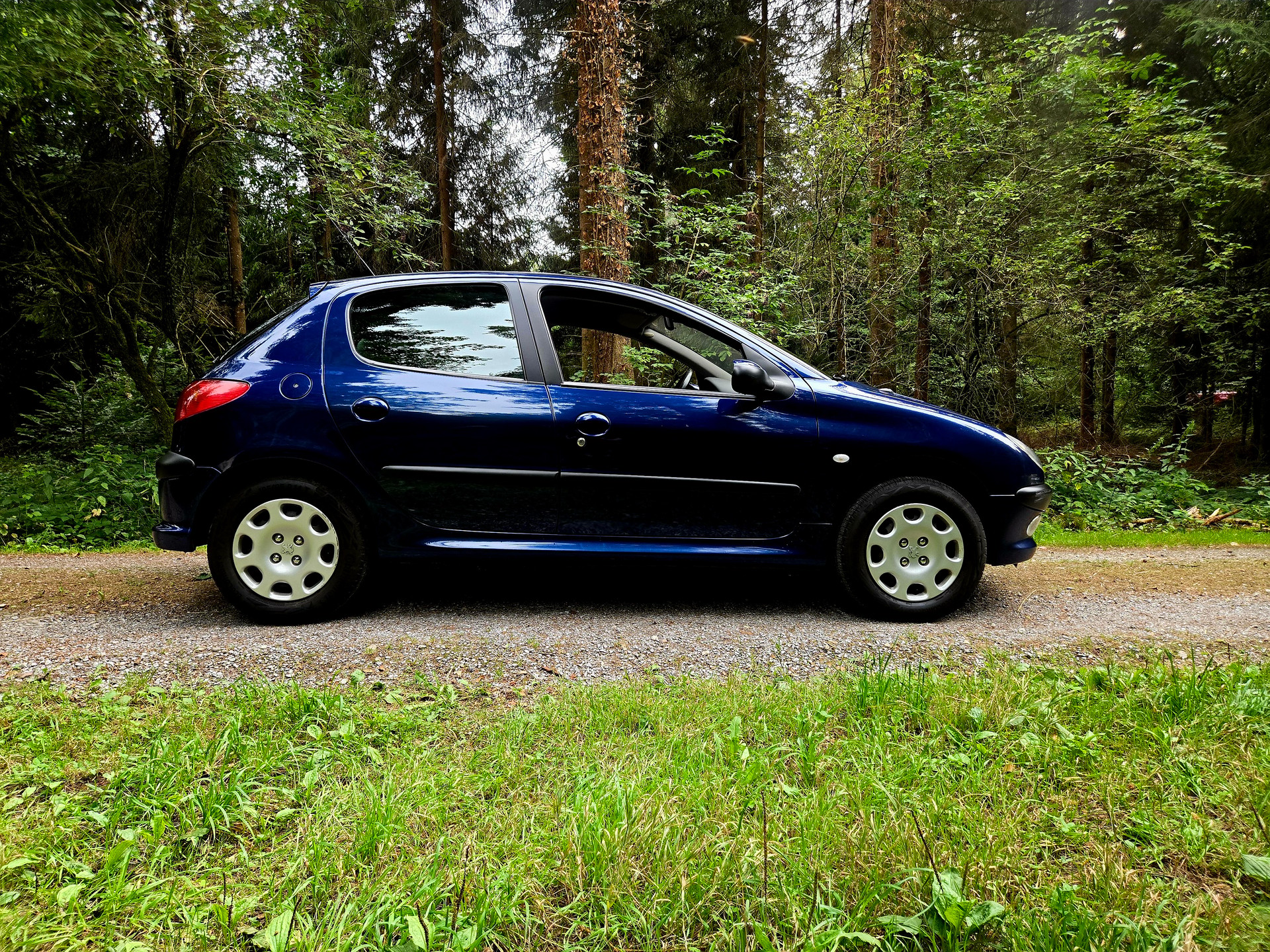 PEUGEOT 206 1.6 16V (XT) Premium-image-7