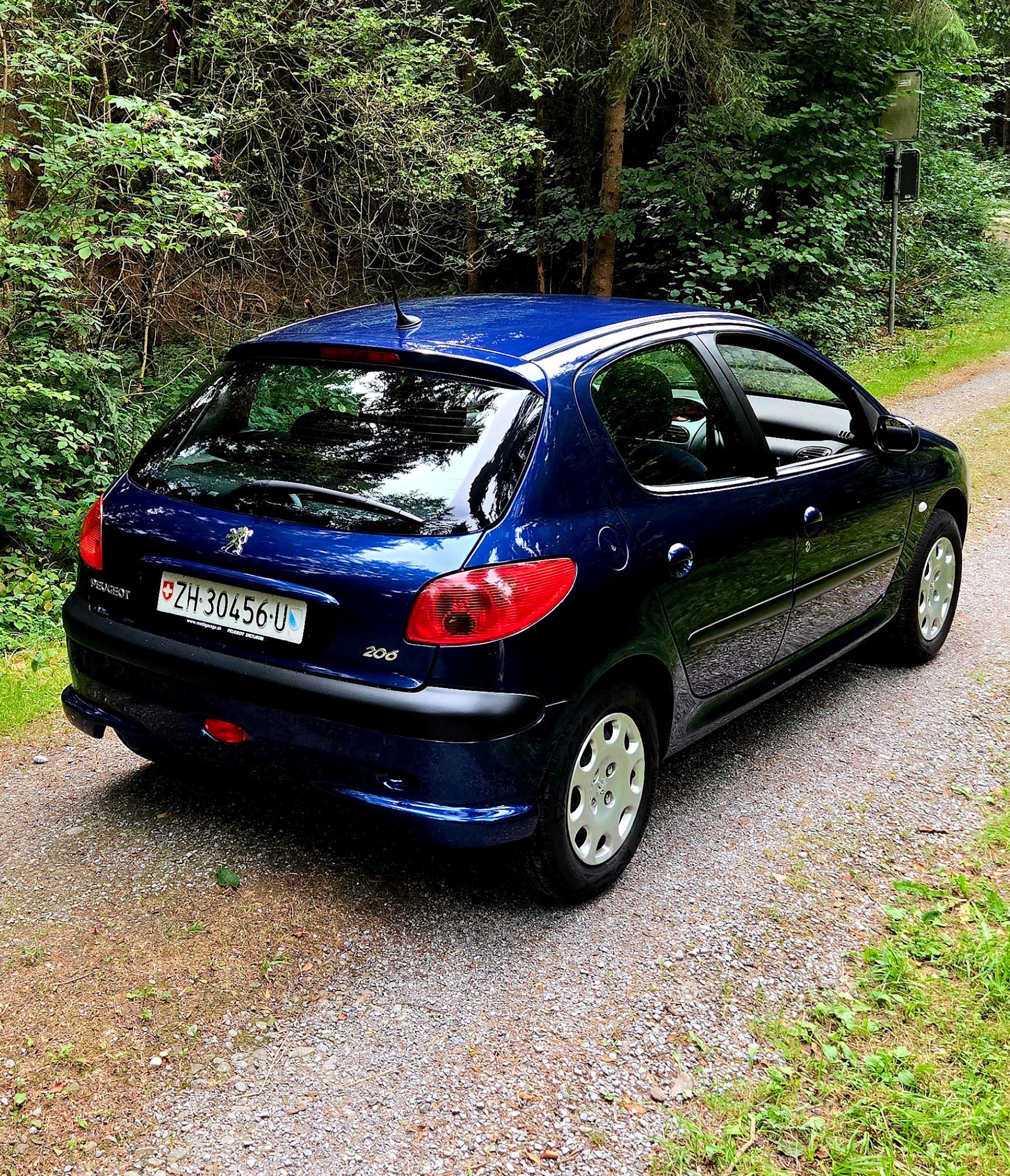 PEUGEOT 206 1.6 16V (XT) Premium-image-6