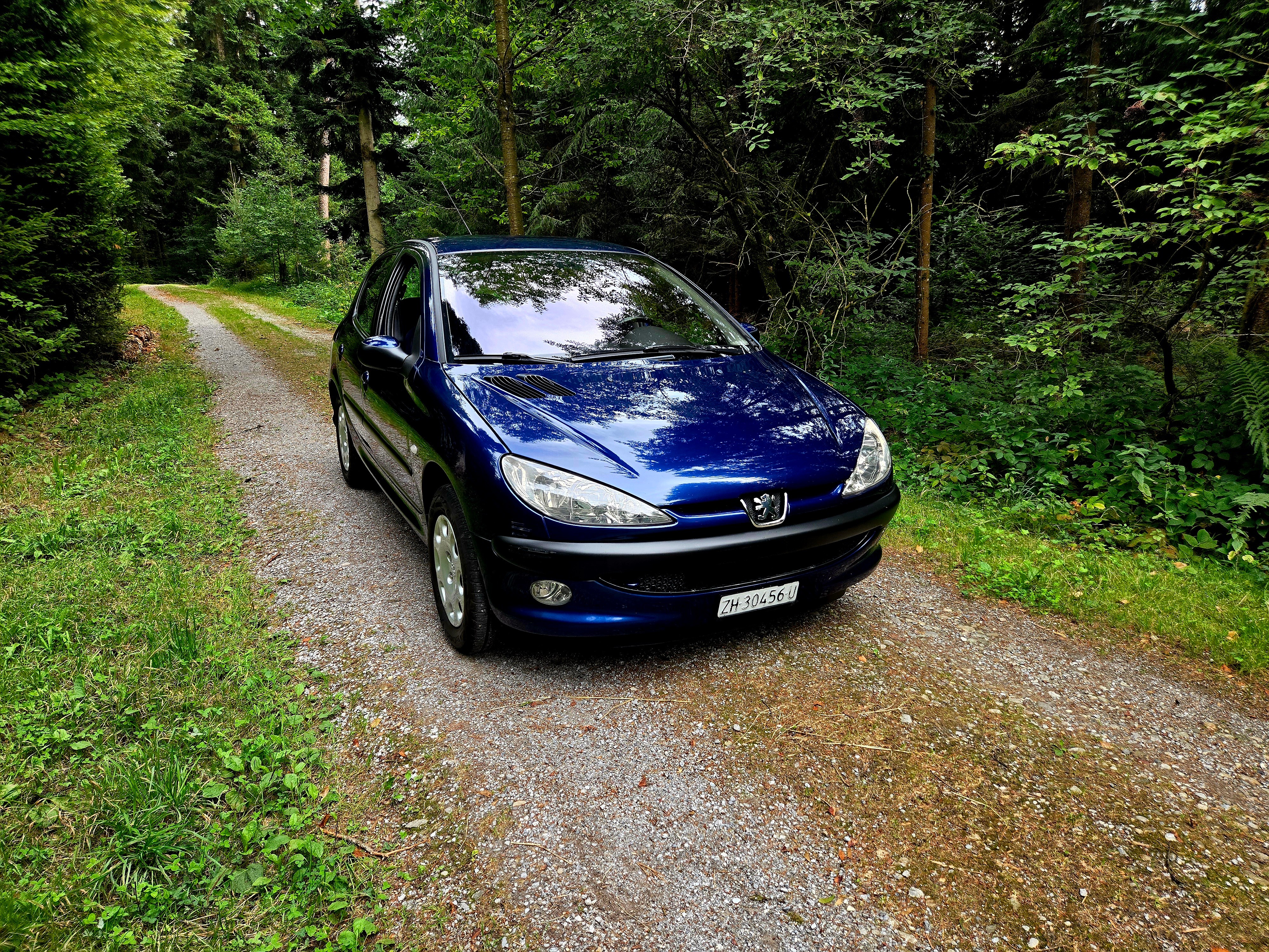 Car photo
