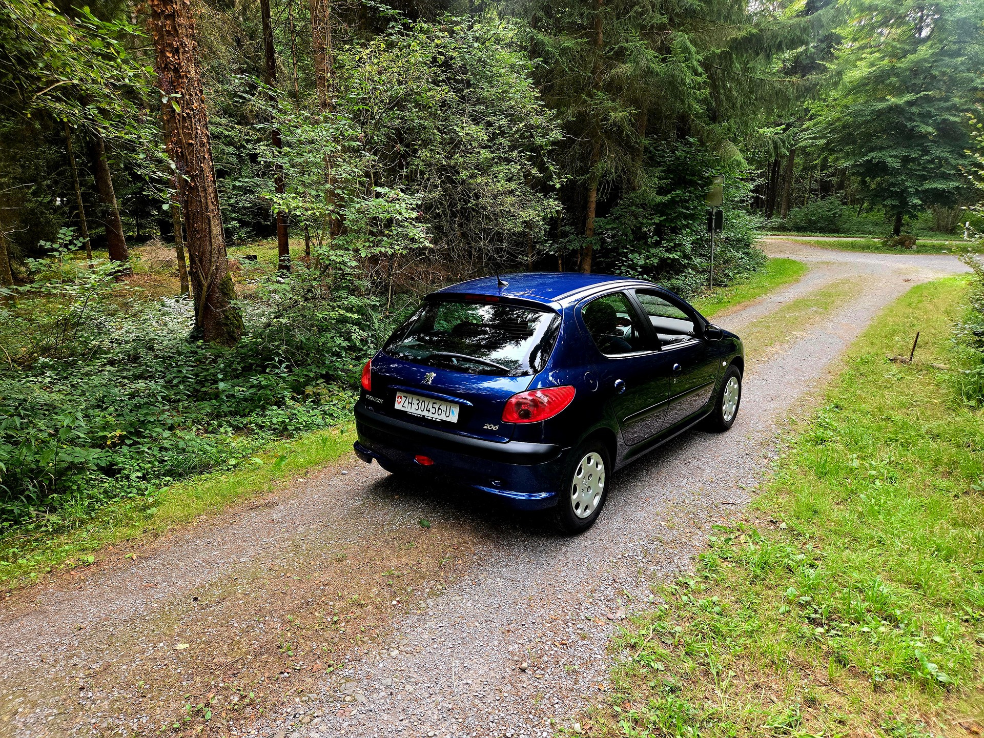 PEUGEOT 206 1.6 16V (XT) Premium-image-8