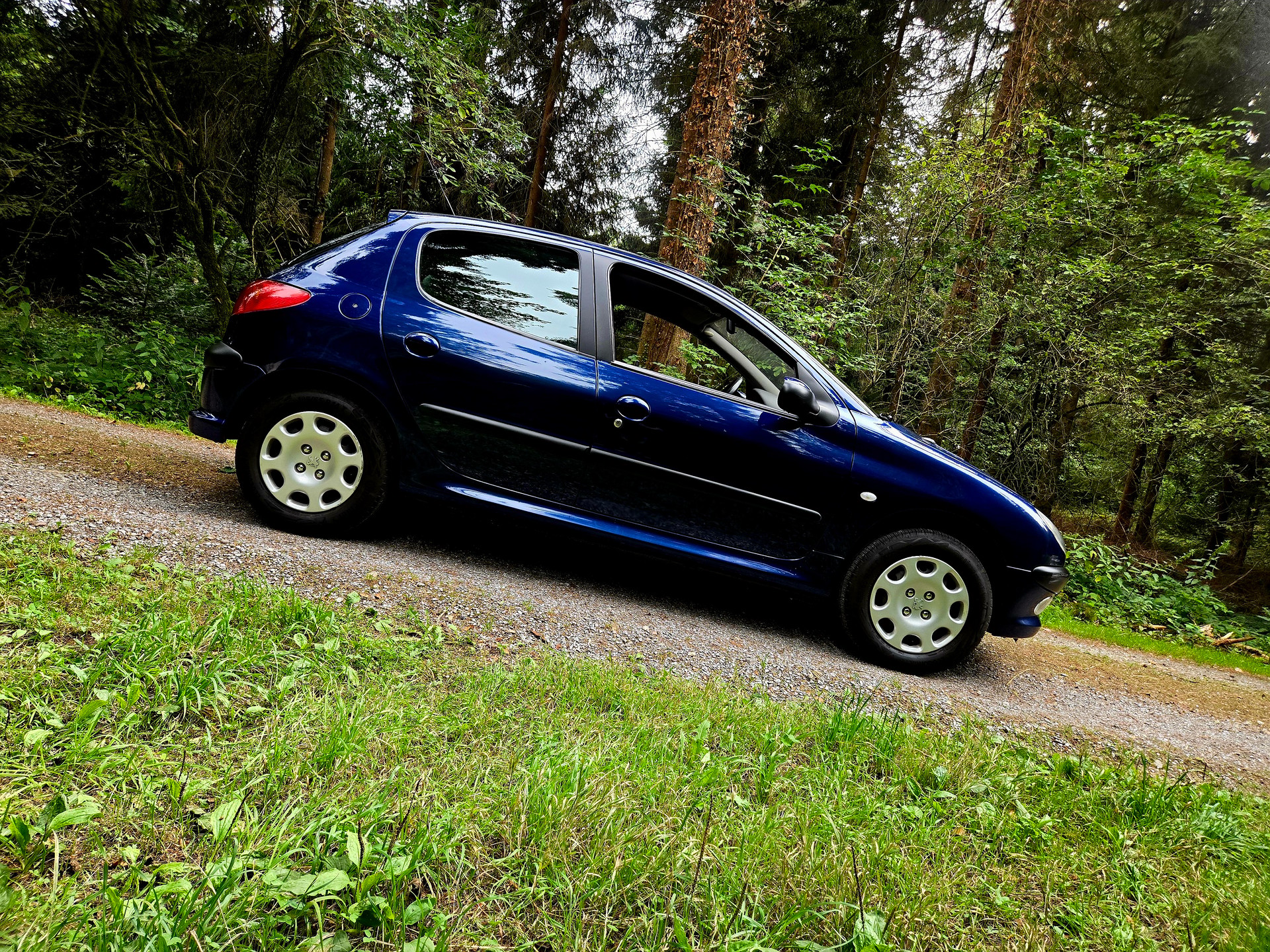 PEUGEOT 206 1.6 16V (XT) Premium-image-3