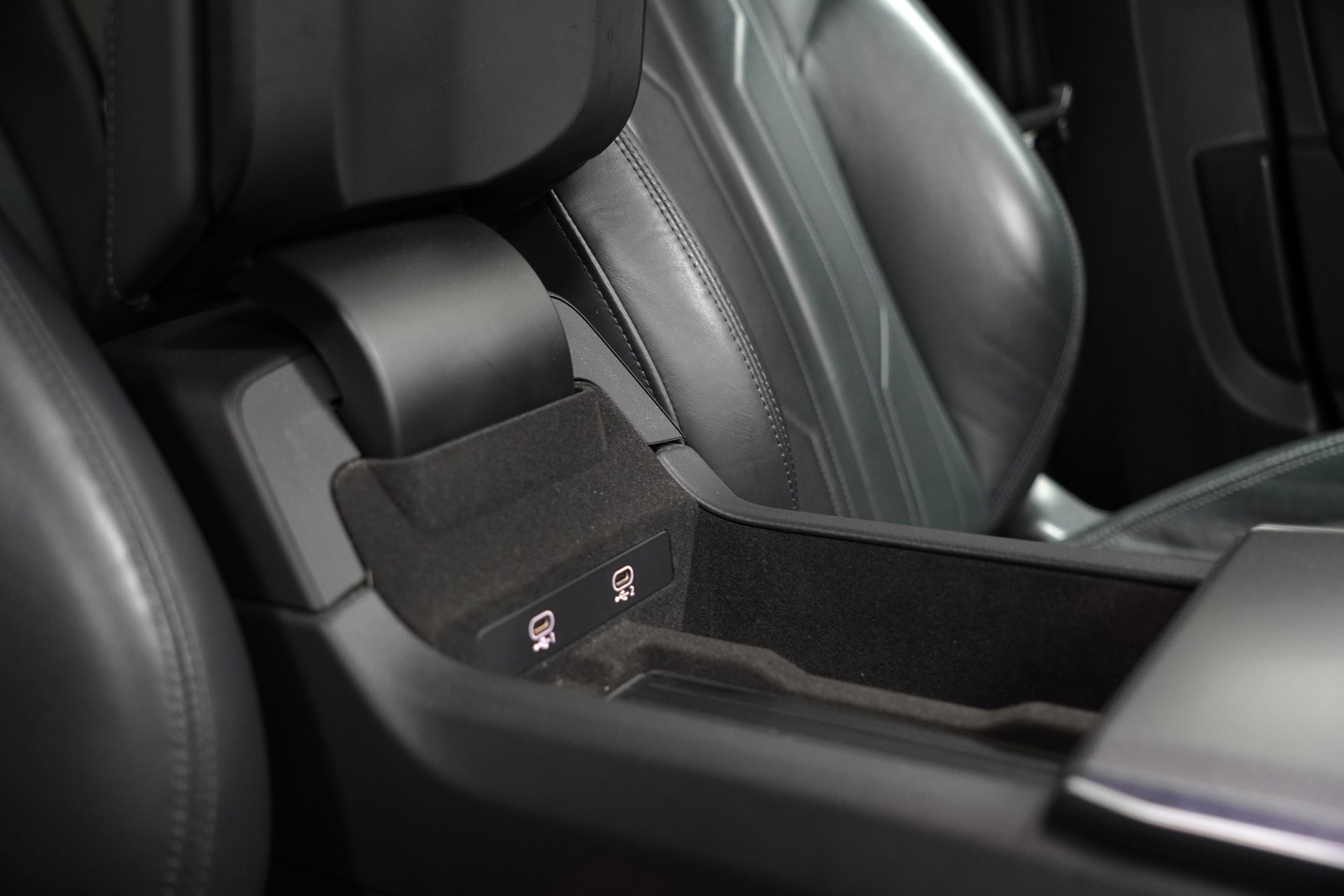 AUDI A6 Avant 55 TFSI quattro S-tronic-image-17