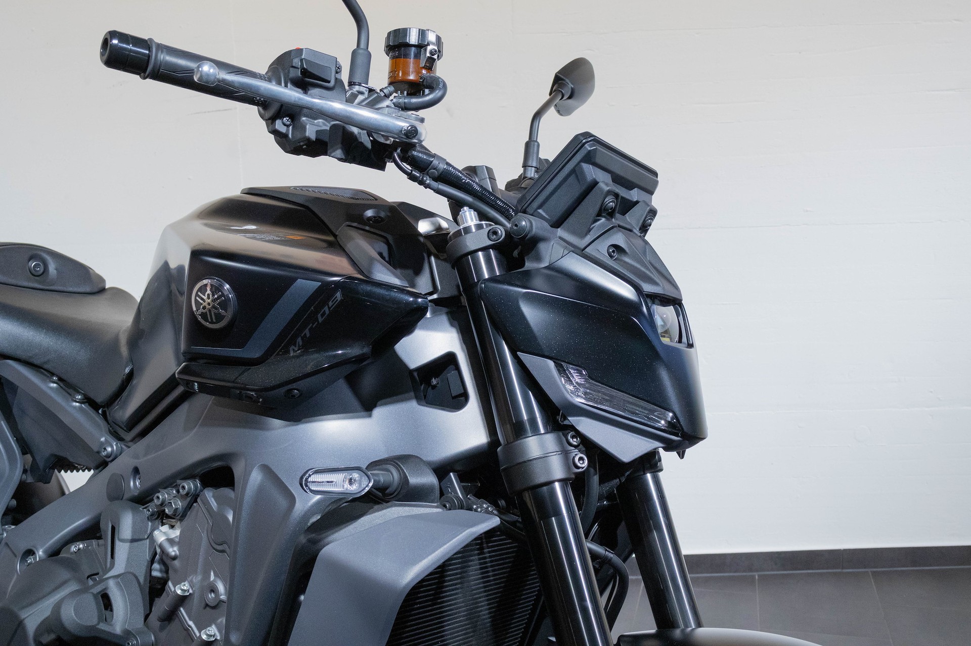 YAMAHA MT-09-image-9