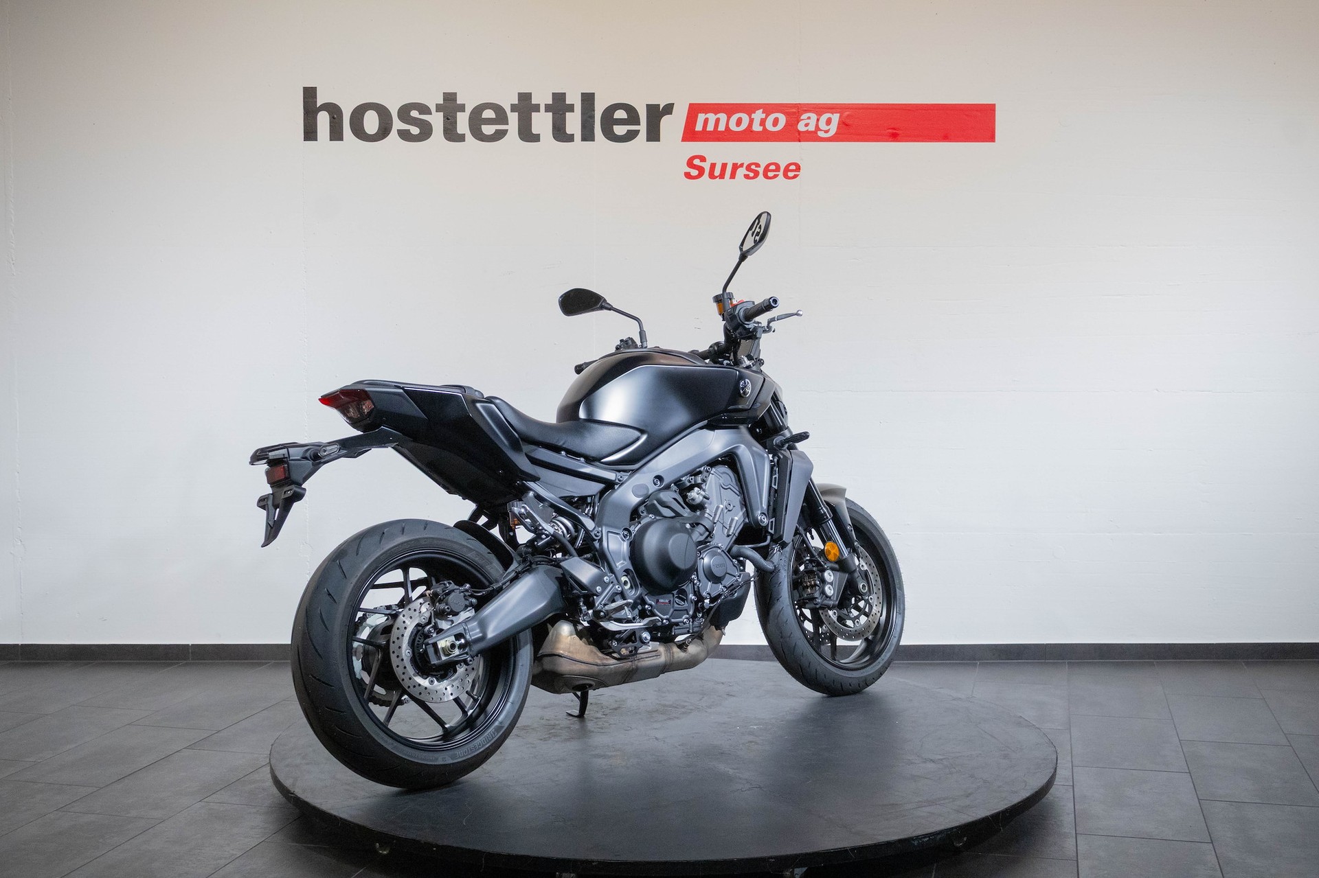YAMAHA MT-09-showroom-element-2