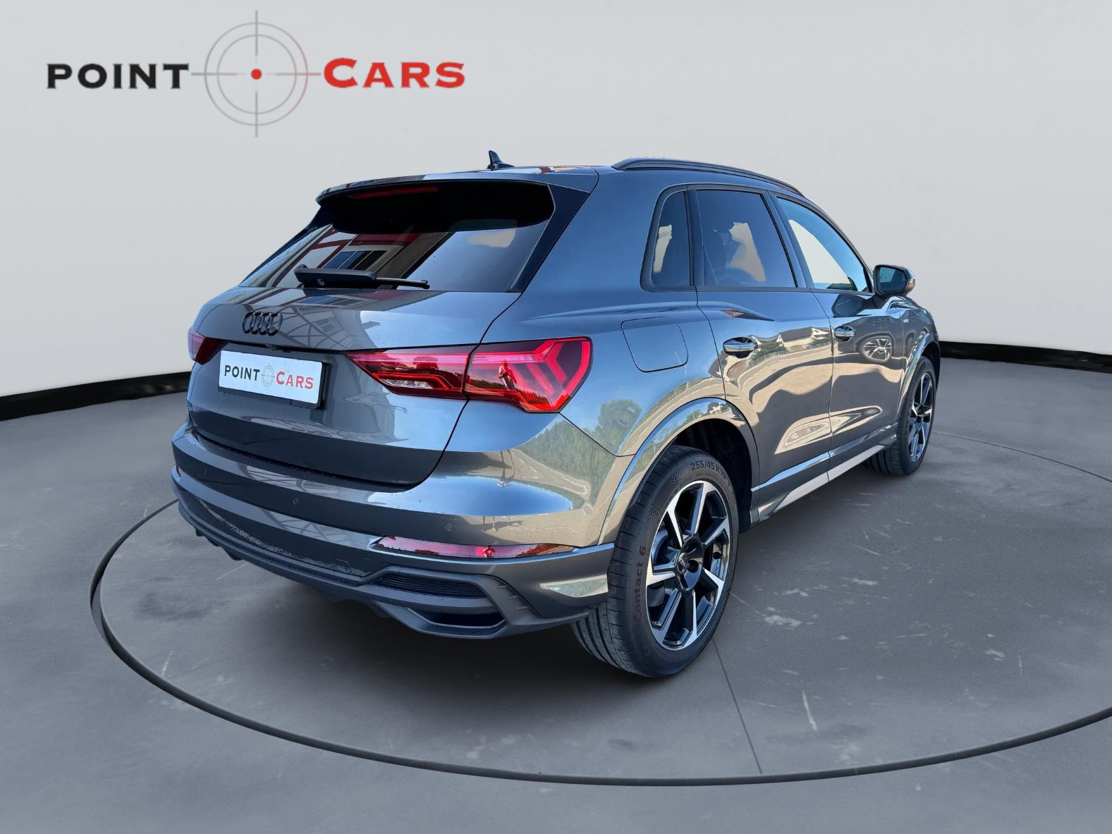 AUDI Q3 40 TDI S line quattro S-tronic-image-4