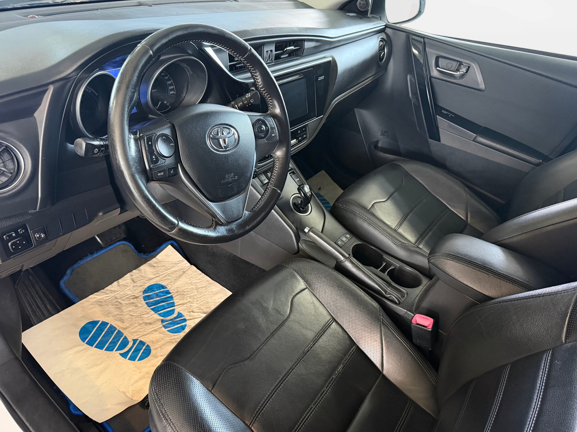 TOYOTA Auris Touring Sports 1.8 HSD Swiss Trend e-CVT | Frisch MFK | CH-Auto | 1-Hand | Ab Service | Leder-image-7