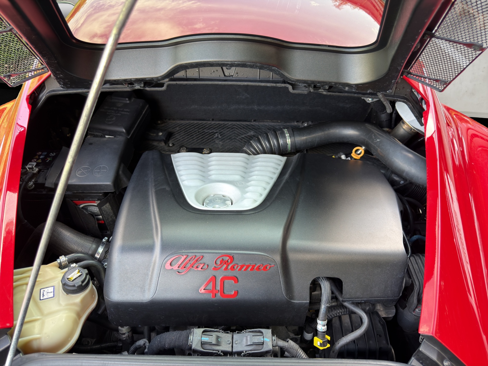 ALFA ROMEO 4C 1750 TBi TCT-image-16