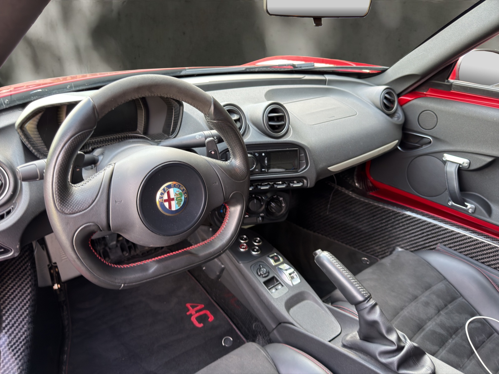 ALFA ROMEO 4C 1750 TBi TCT-image-11