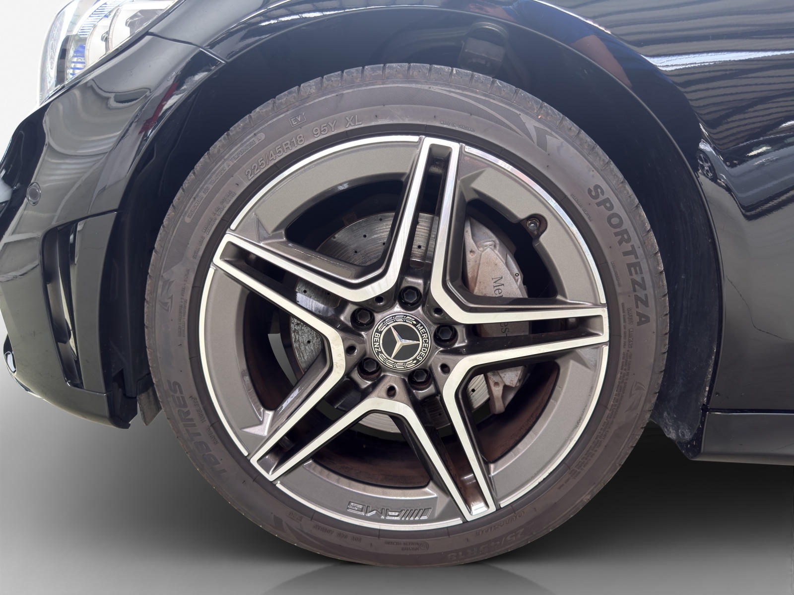 MERCEDES-BENZ C 200 Swiss Star AMG Line 4M 9G-Tronic-image-15