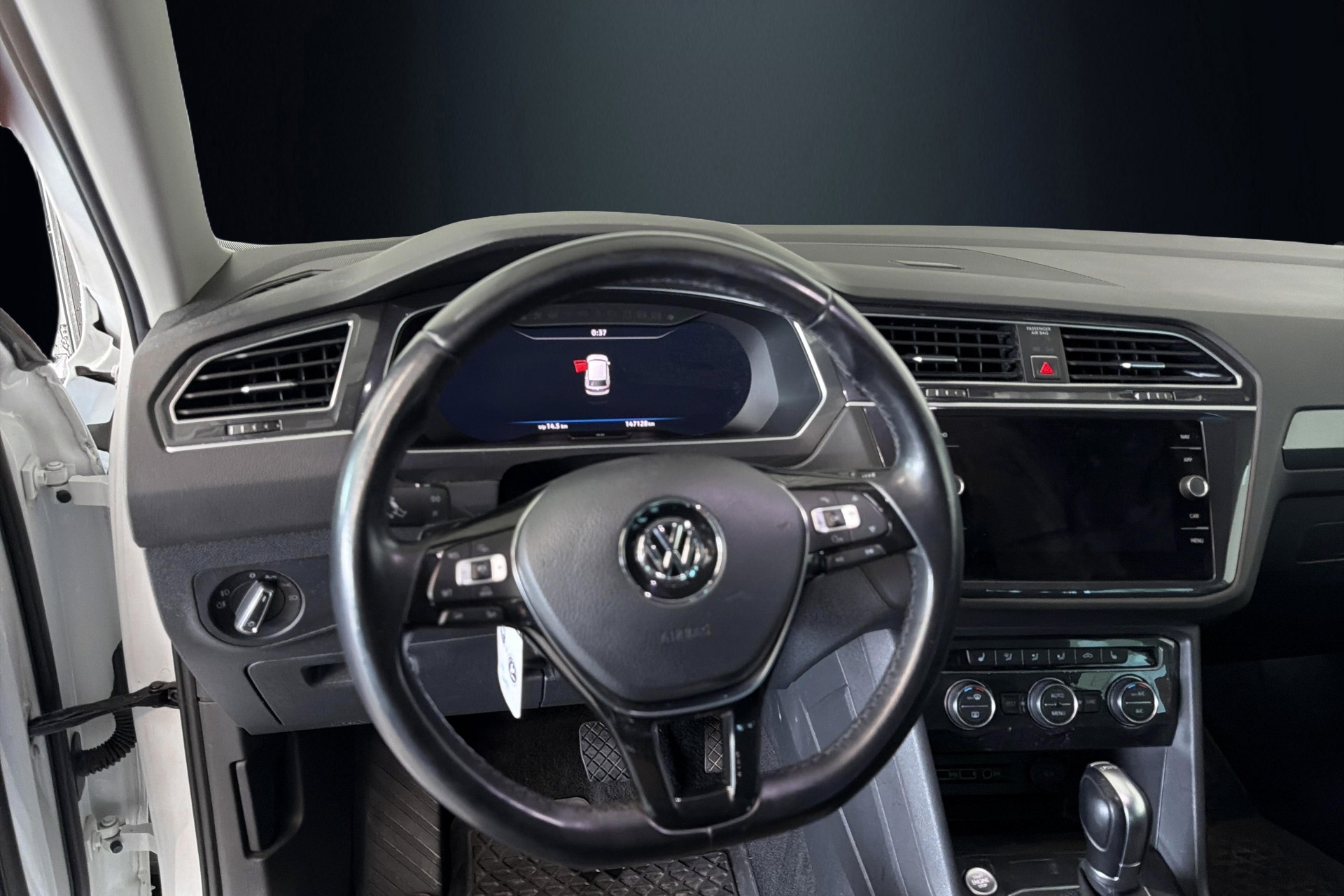 VW Tiguan 1.4TSI Comfortline 4Motion DSG-image-9