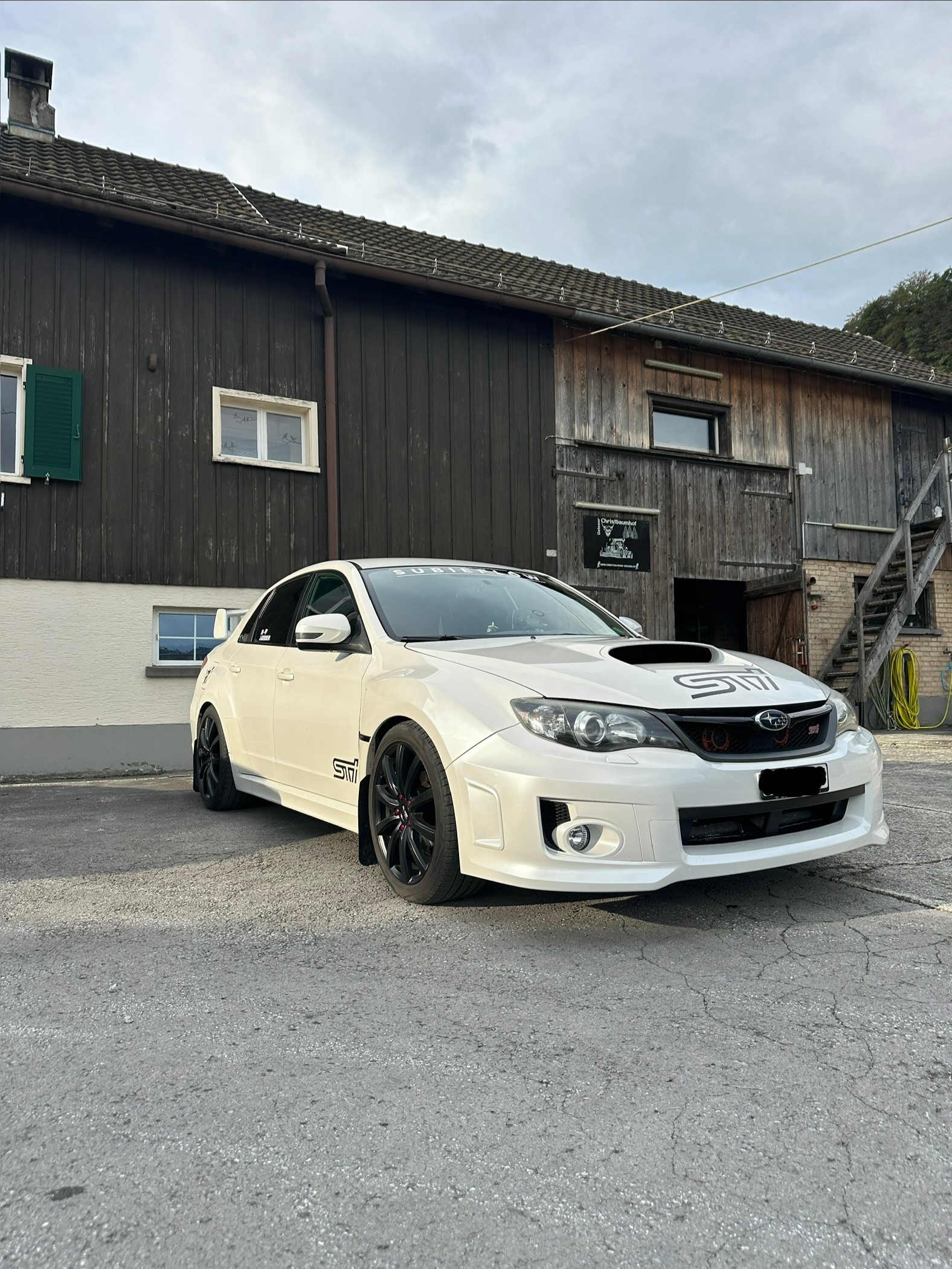 SUBARU WRX STI 2.5 T Sport-image-0