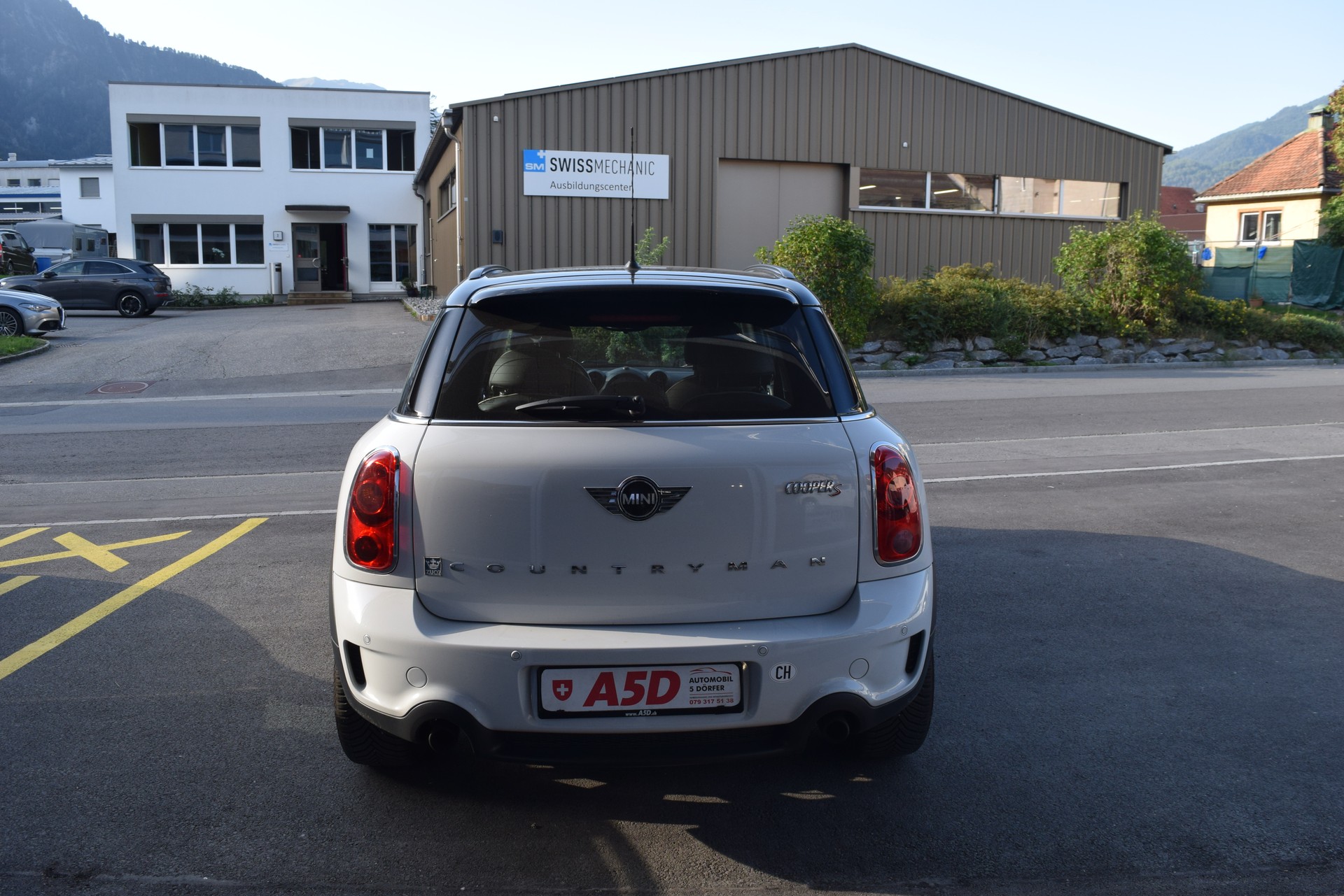MINI Countryman Cooper S ALL4 Steptronic-image-5