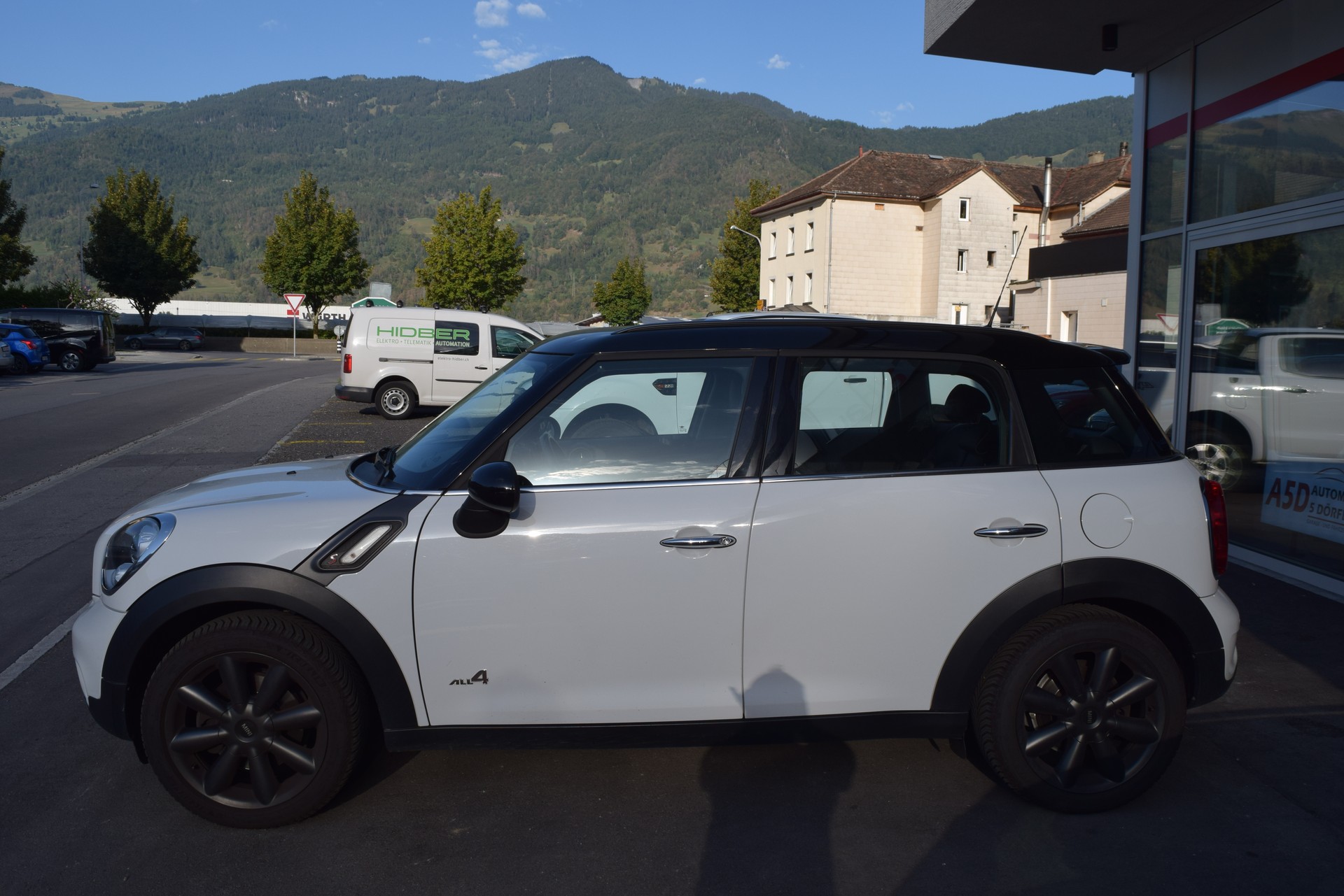 MINI Countryman Cooper S ALL4 Steptronic-image-3