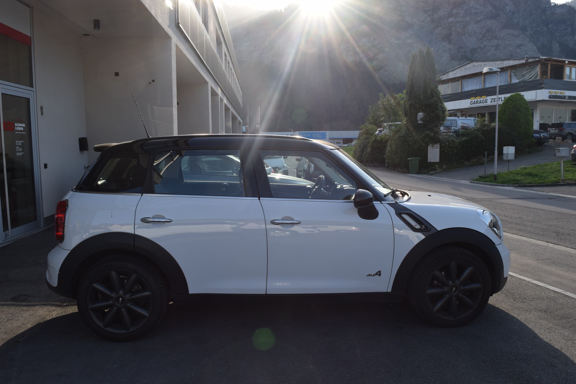 MINI Countryman Cooper S ALL4 Steptronic-image-8