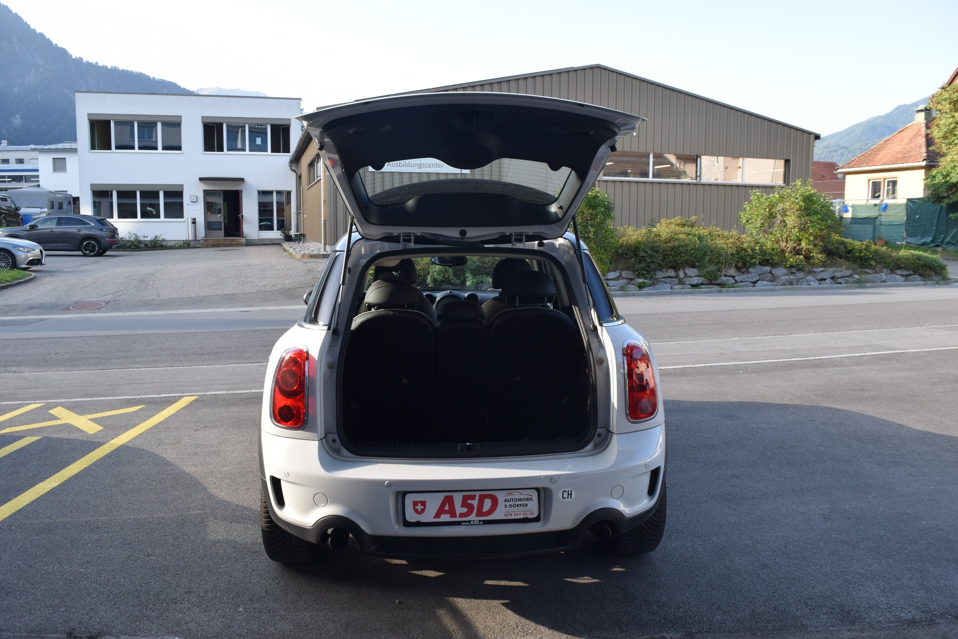 MINI Countryman Cooper S ALL4 Steptronic-image-6