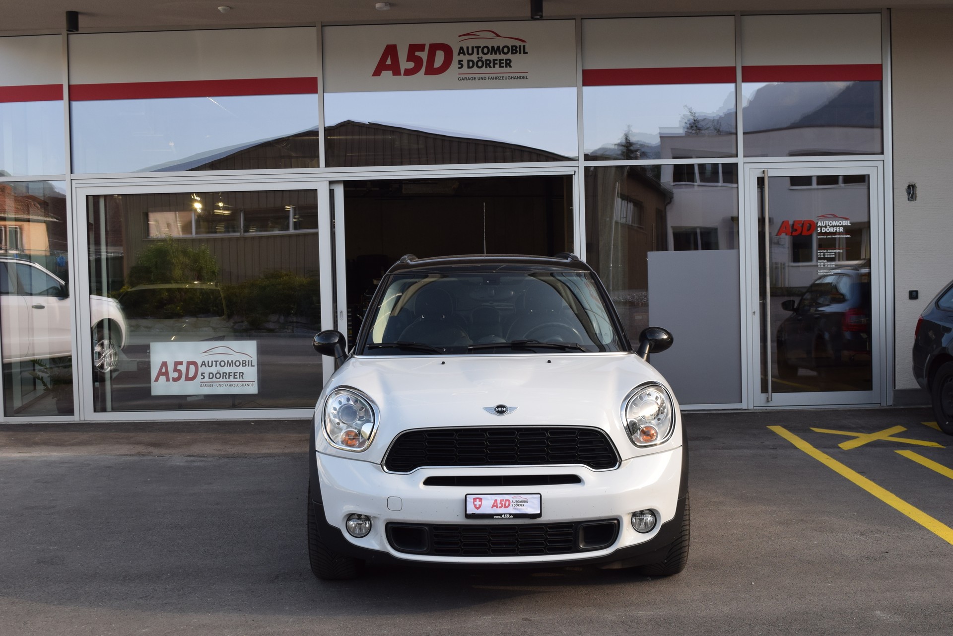 MINI Countryman Cooper S ALL4 Steptronic-image-0