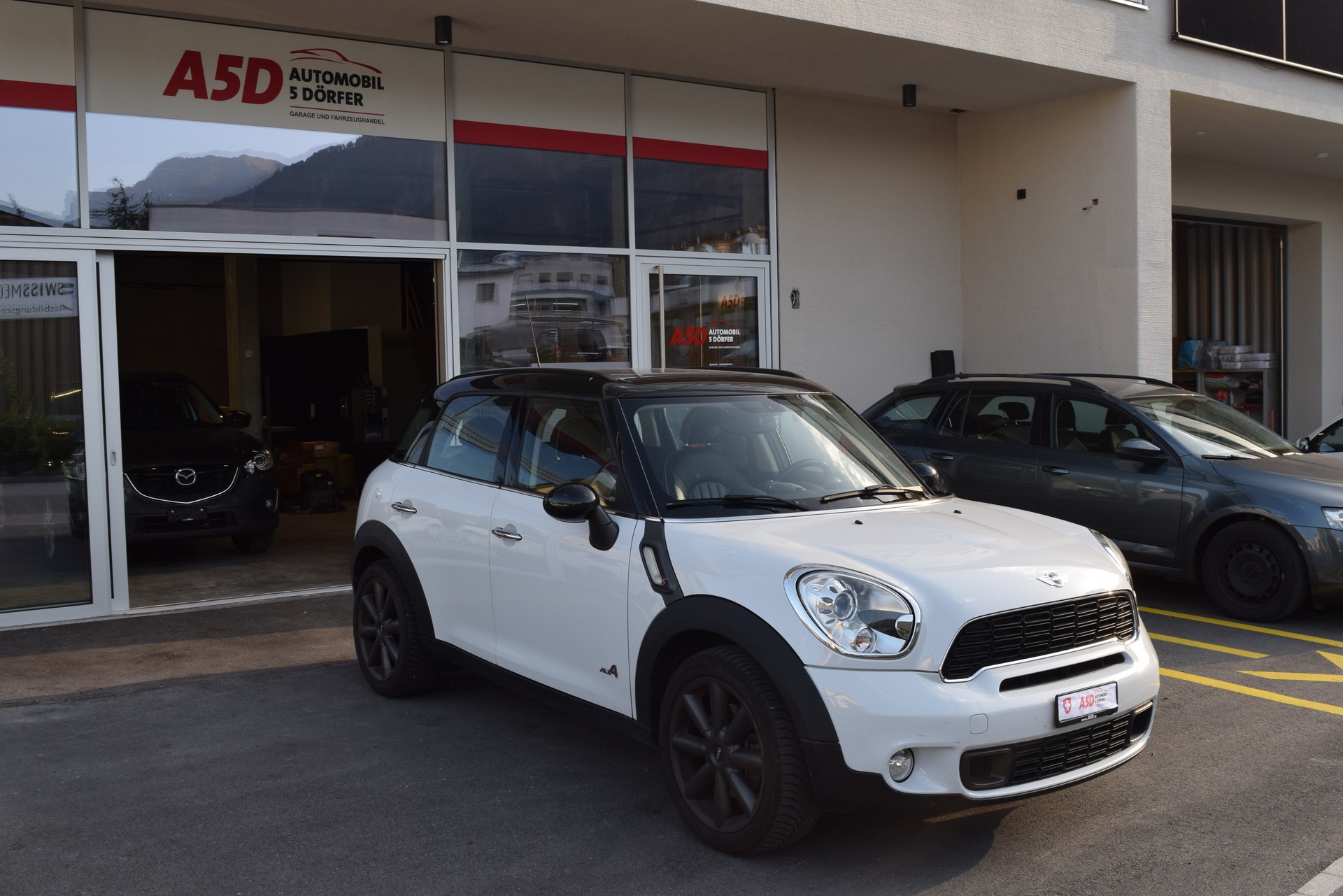 MINI Countryman Cooper S ALL4 Steptronic-image-2