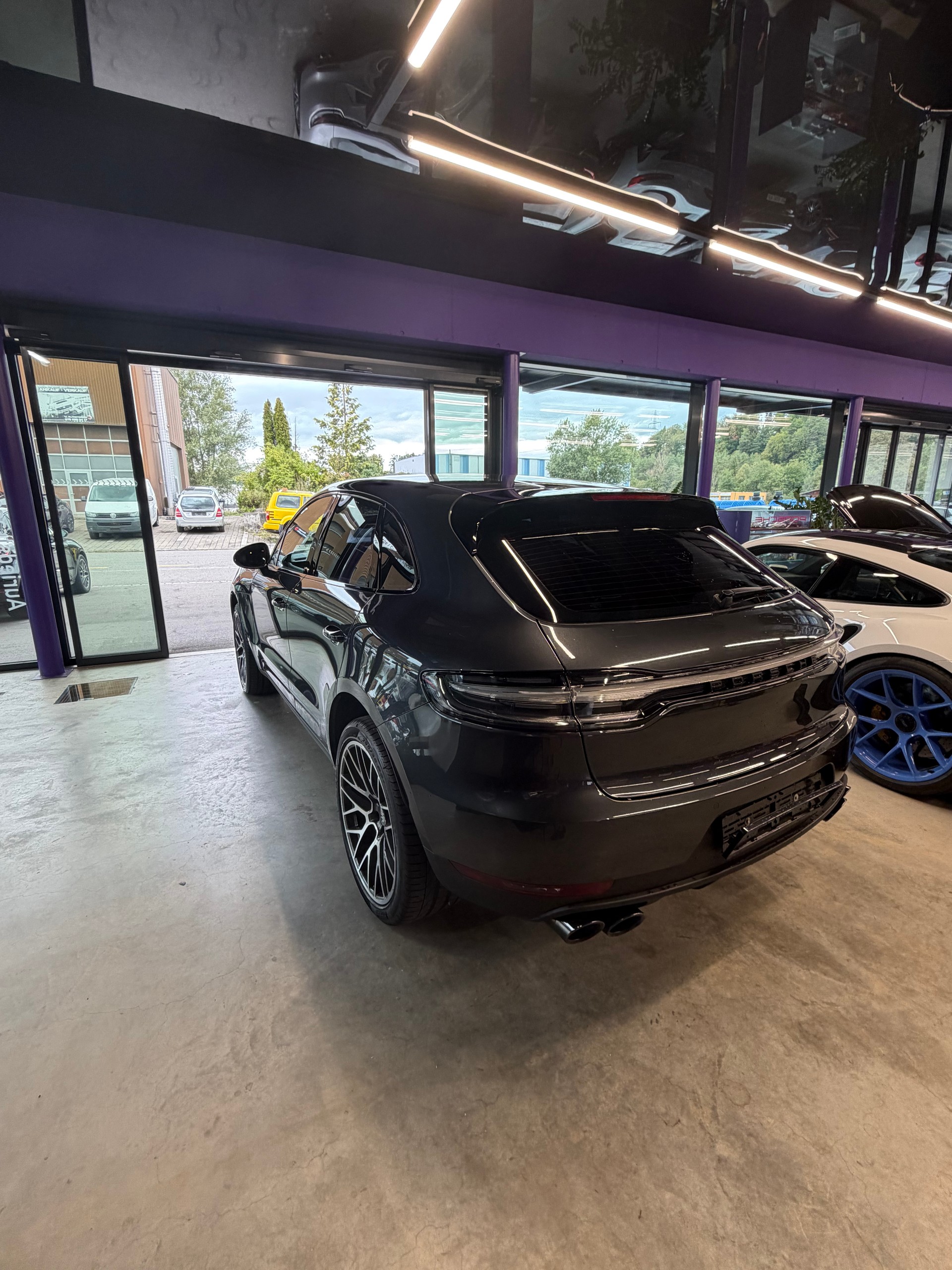 PORSCHE Macan PDK-image-5