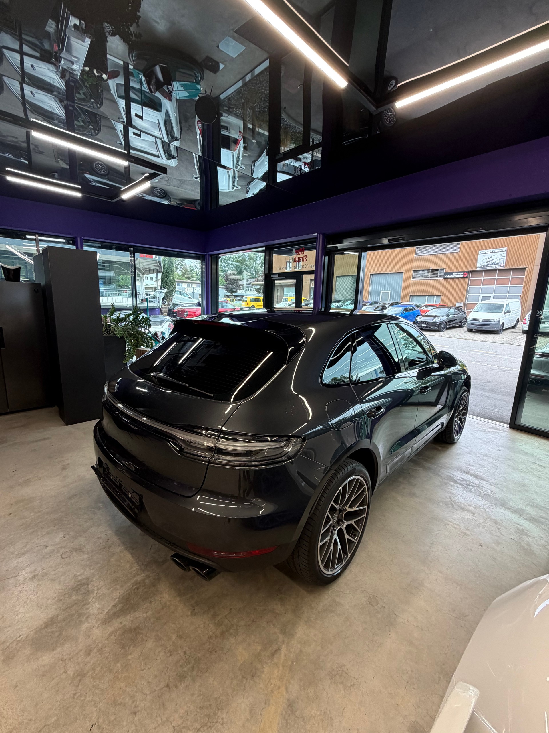 PORSCHE Macan PDK-image-8