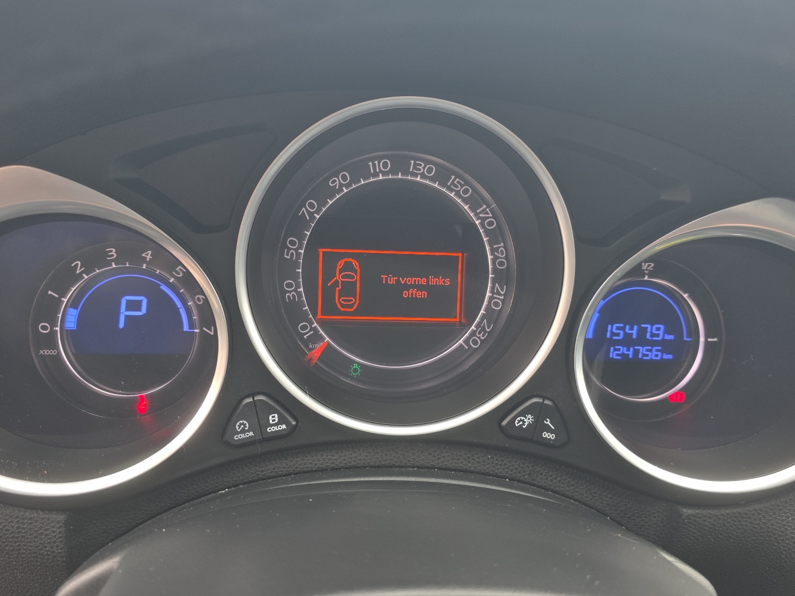 DS AUTOMOBILES DS 4 Crossback 2.0 BlueHDi SO Chic Automatic-image-12