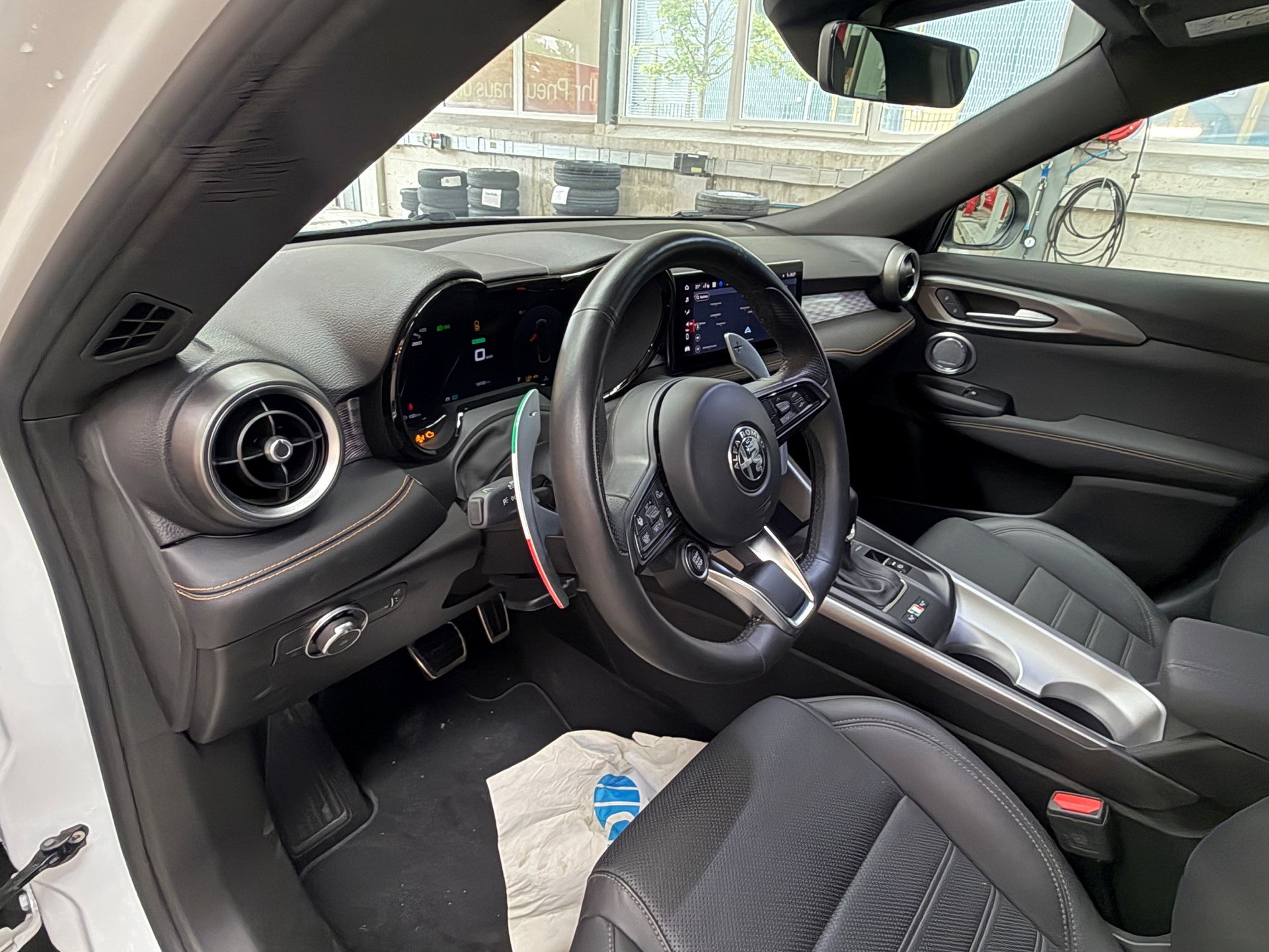 ALFA ROMEO Tonale 1.5 48V Hybrid Veloce-image-6