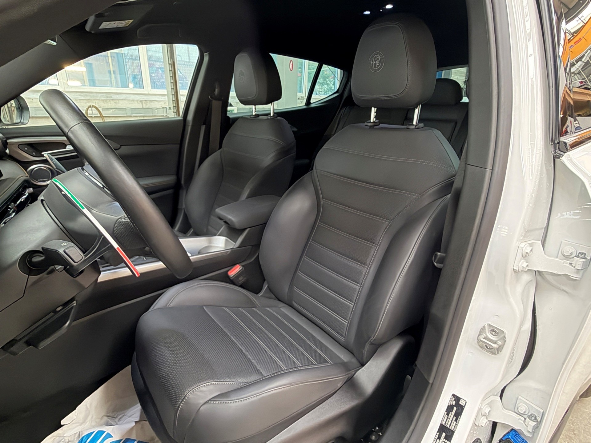ALFA ROMEO Tonale 1.5 48V Hybrid Veloce-image-2