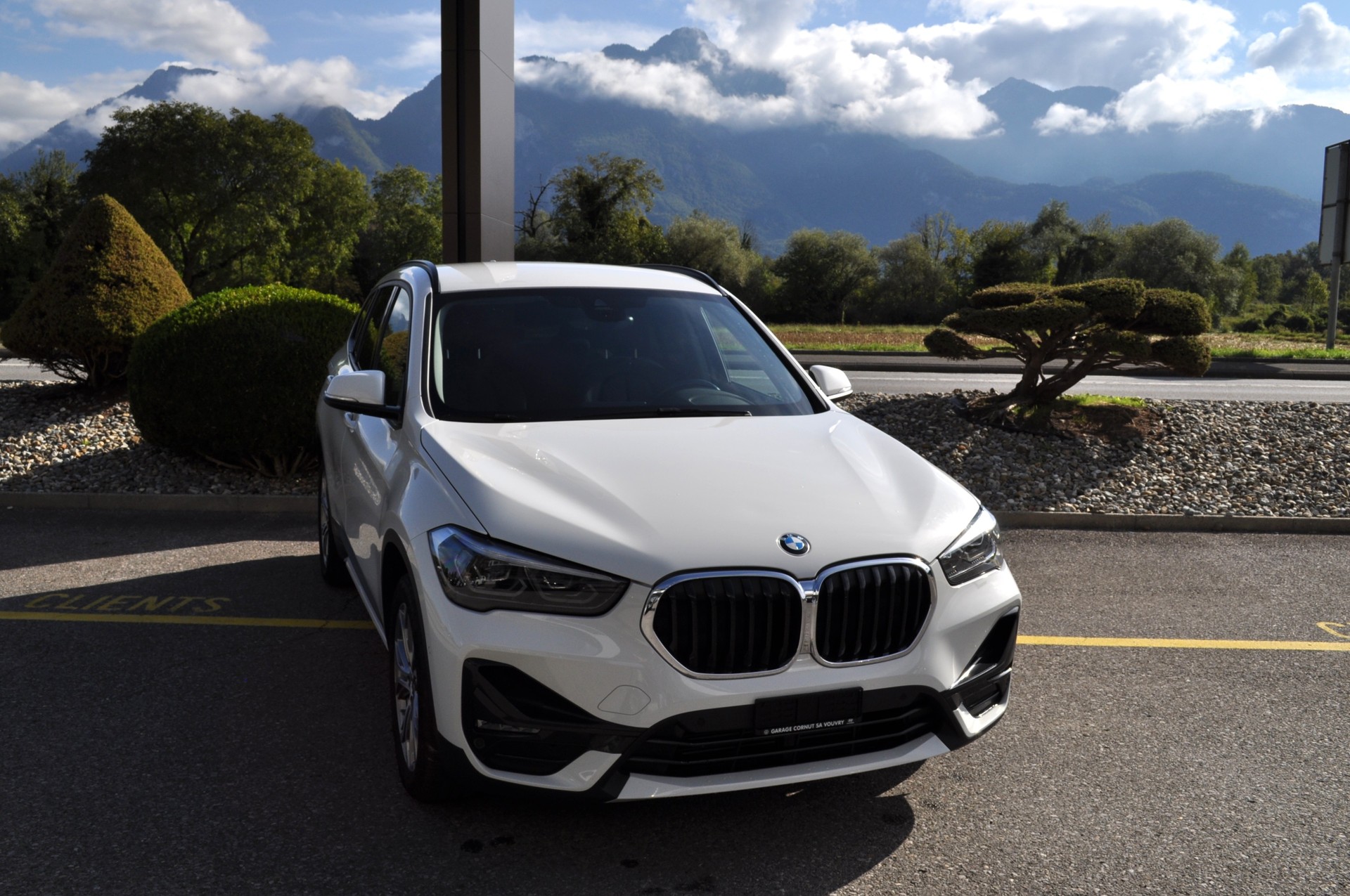 BMW X1 xDrive 18d Sport Line Fleet Edition Steptronic-image-6